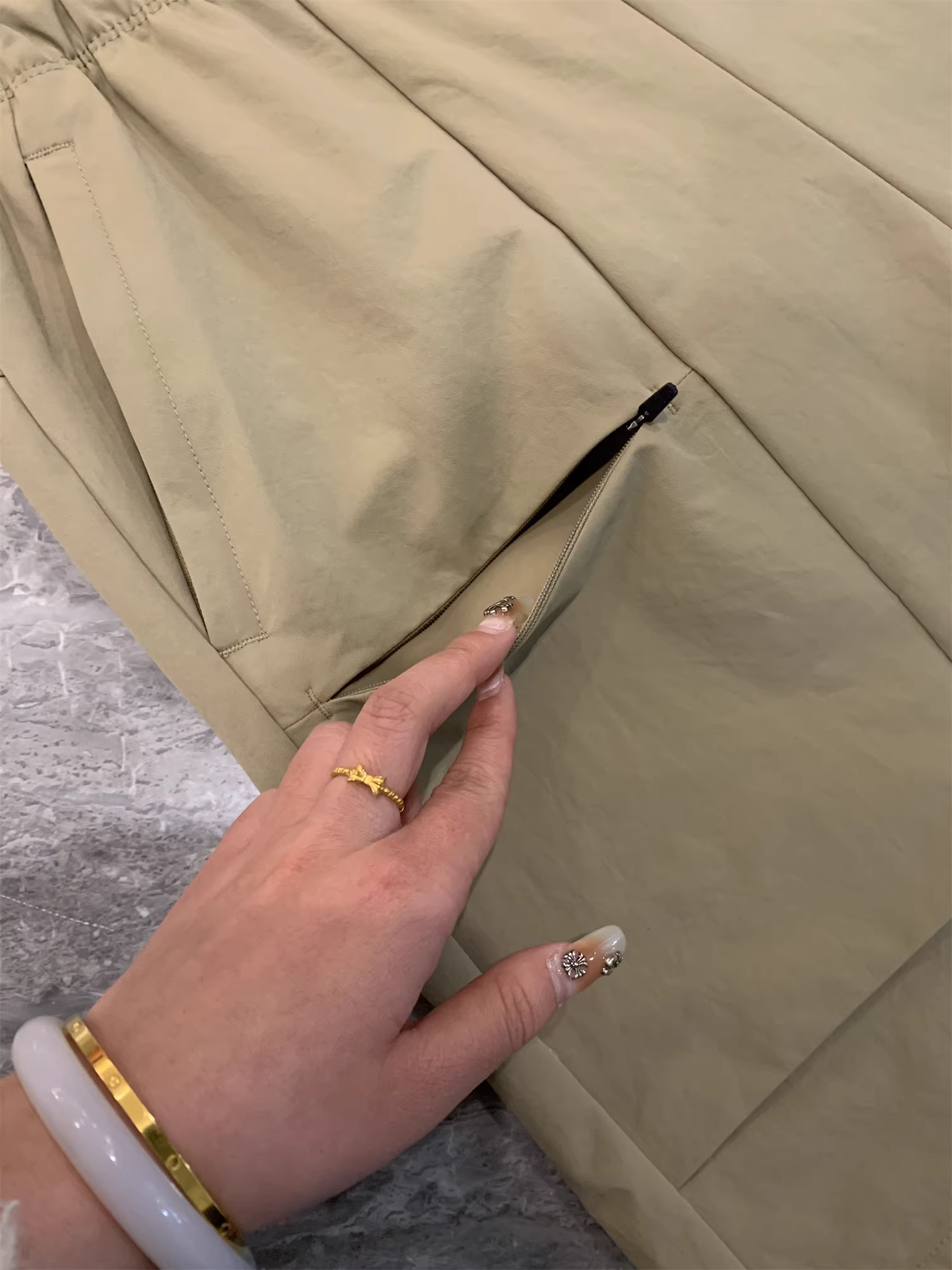 Chức năng ngoài trời của dòng sản phẩm Don Quixote Mountain! Xu hướng quần đi bộ đường dài thông thường có túi thoáng khí chống gió nhanh khô mùa hè dành cho nam giới