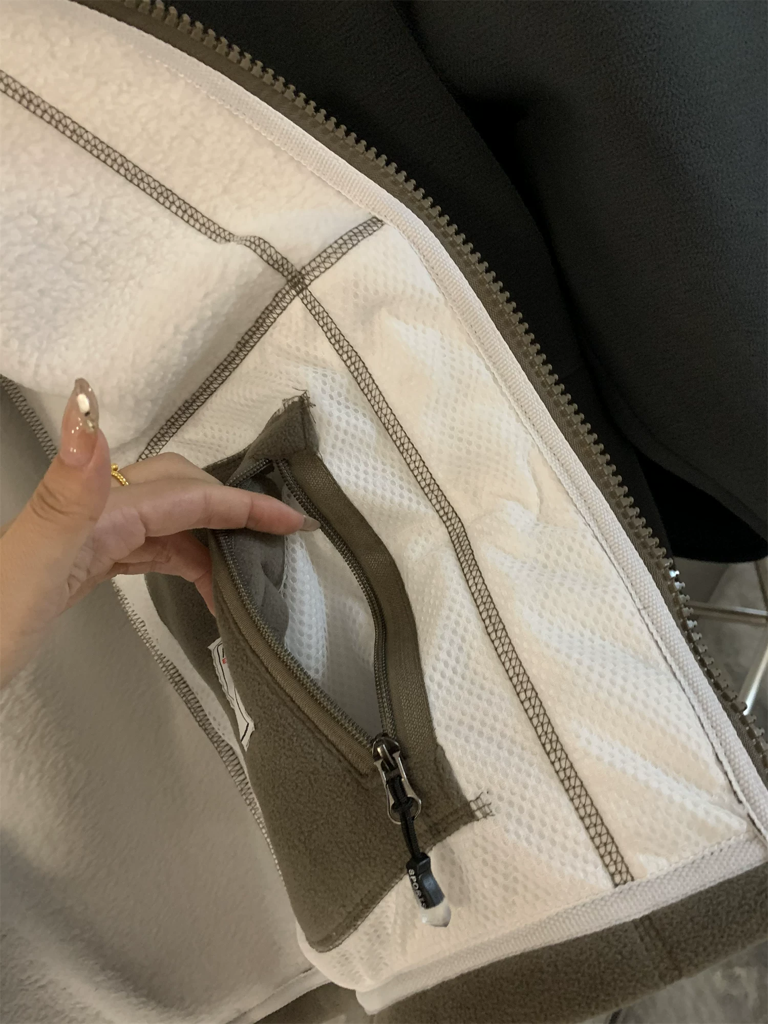 Don Quixote được xuất khẩu sang Na Uy! Áo khoác lông cừu giữ ấm và chống lạnh ngoài trời mùa thu đông hợp thời trang