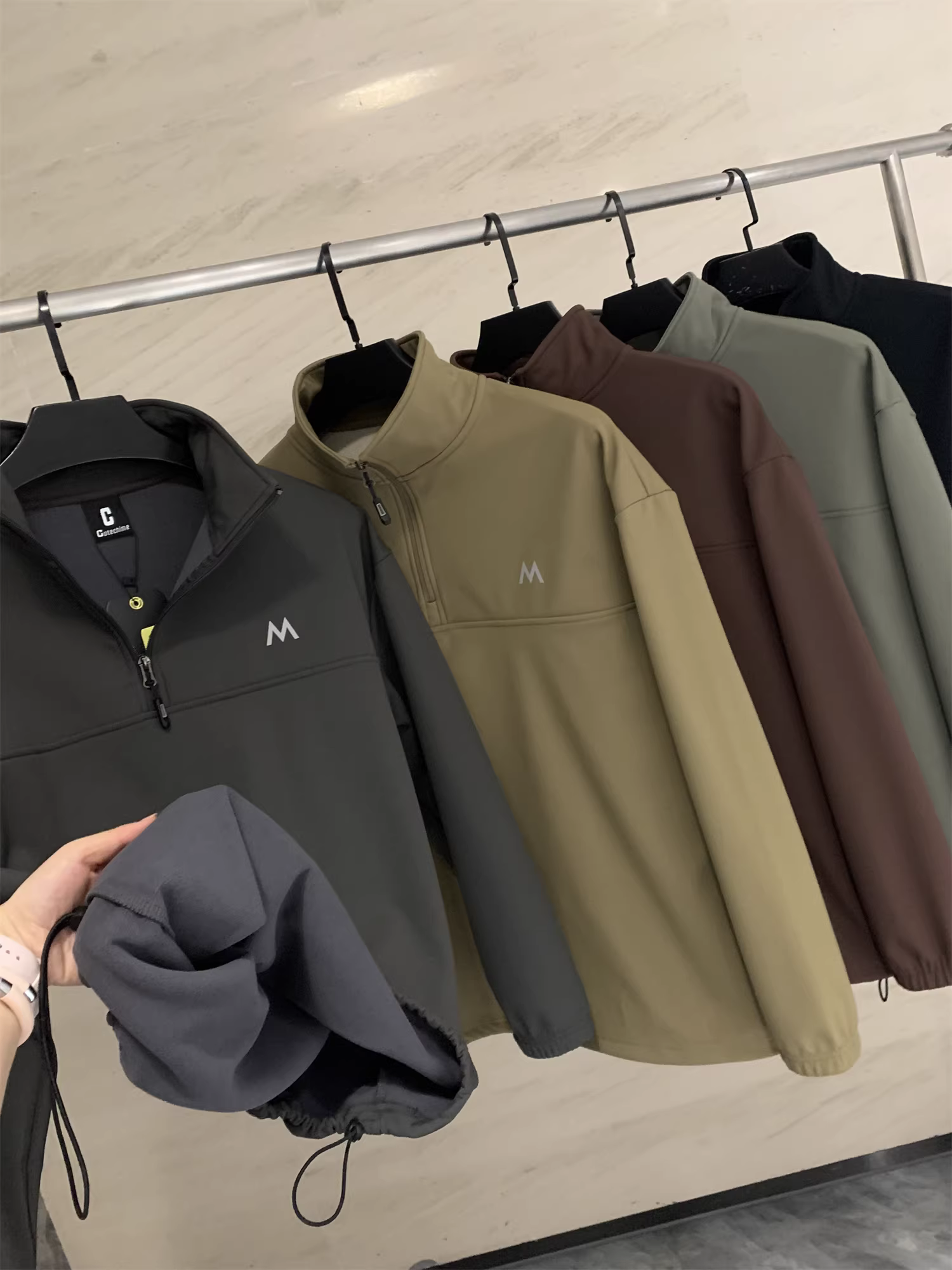 Đảo Don Quixote - Sản phẩm độc quyền! Chống xước và chống mài mòn! Áo nỉ nửa khóa kéo phong cách đôi dành cho hoạt động ngoài trời trên núi.