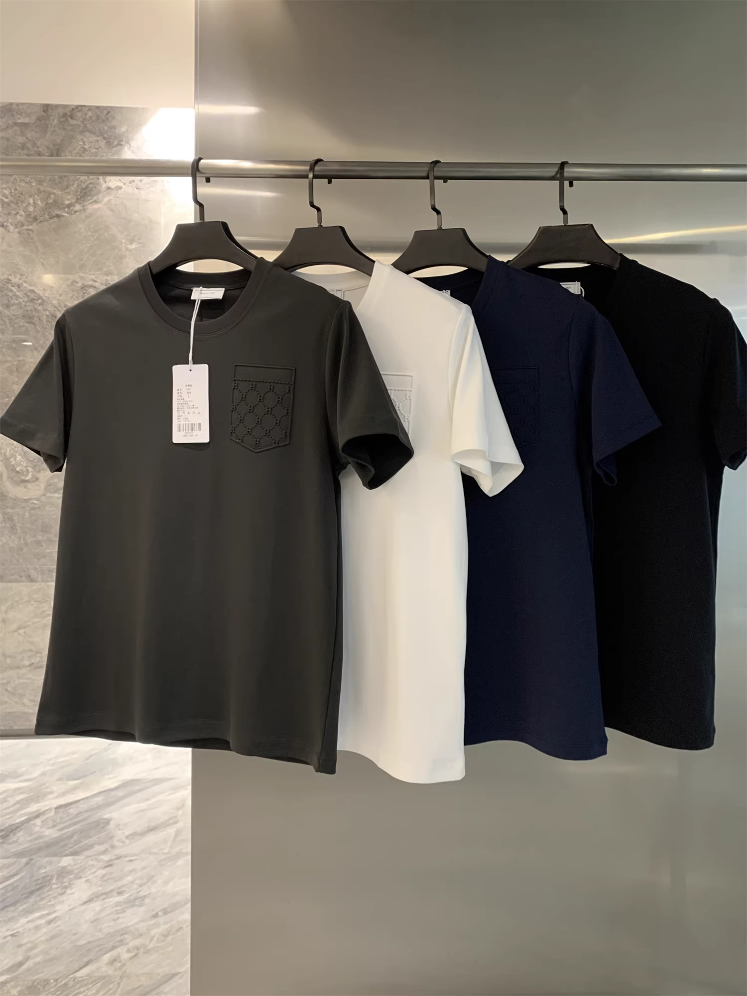 Don Quixote - Sự sang trọng nhẹ nhàng của Ý! Vải cotton Pima Mercerized cao cấp! Quá trình xử lý bằng amoniac lỏng, thấm hút mồ hôi, thoáng khí, áo thun ngắn tay dành cho nam.