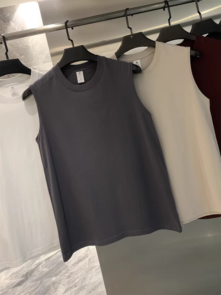 Don Quixote, mỗi người lấy 2 chiếc! Màu trơn cơ bản! Áo vest cổ tròn mềm mại, giản dị, đa năng dành cho nam giới vào mùa hè.