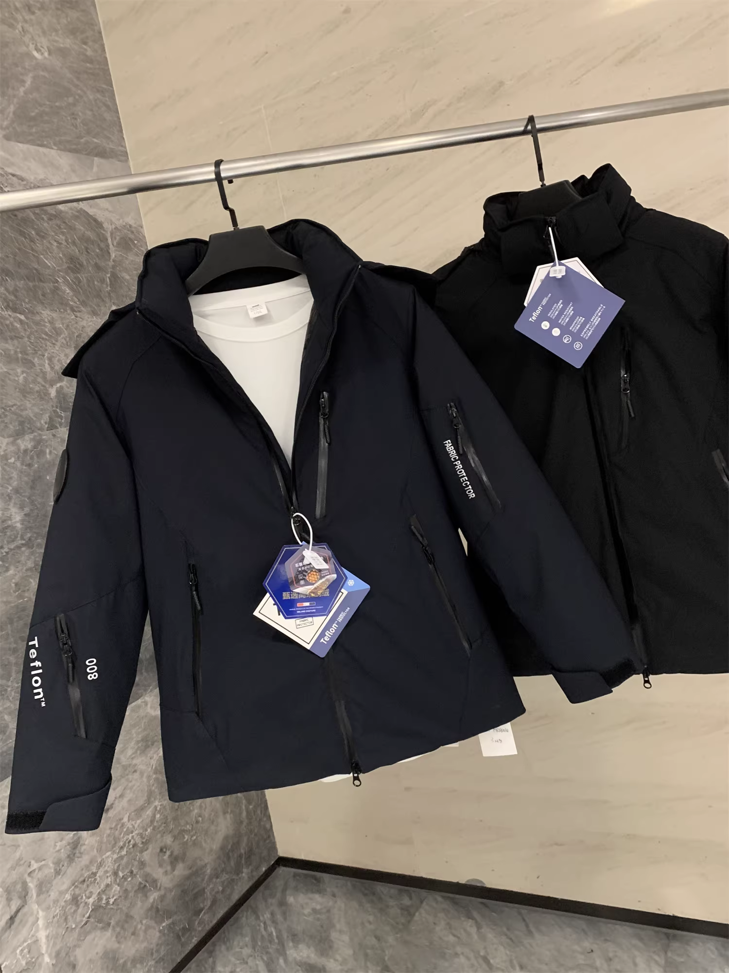 Dòng sản phẩm thời tiết lạnh Don Quixote! 90% lông ngỗng! Xu hướng áo khoác có mũ trùm đầu giữ nhiệt ngoài trời dành cho nam và nữ mùa thu đông.