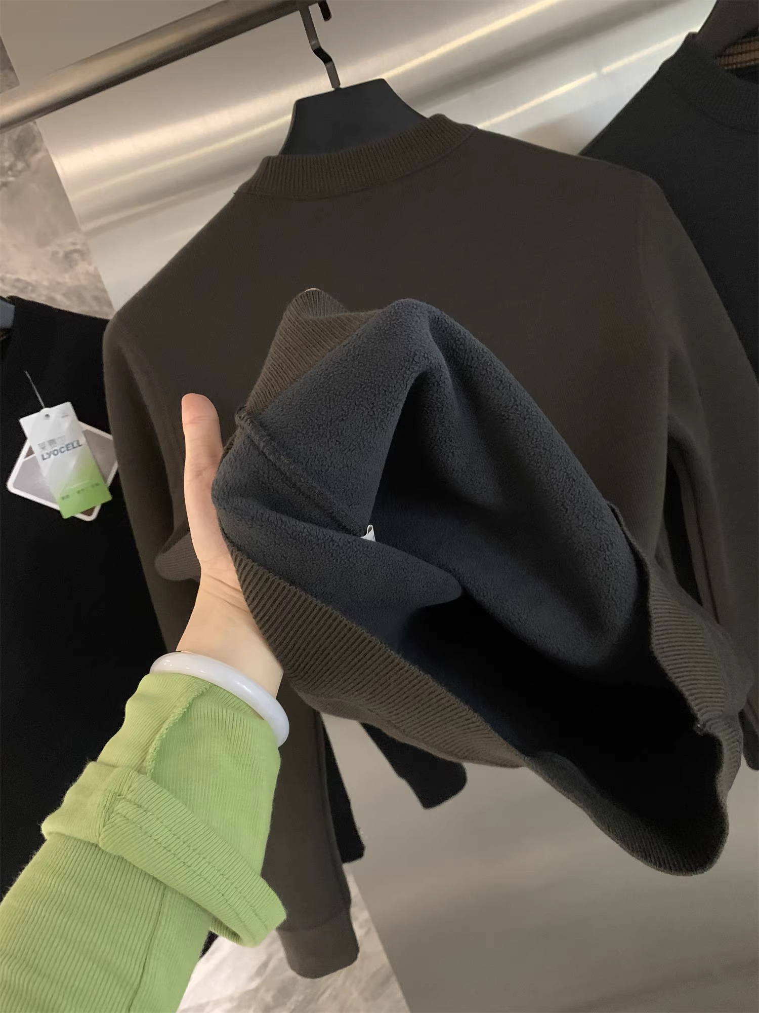 Áo len Don Quixote + Lyocell! Áo len nam cổ tròn dày dặn, lót lông cừu, màu trơn, kiểu dáng thẳng, hợp thời trang mùa thu đông