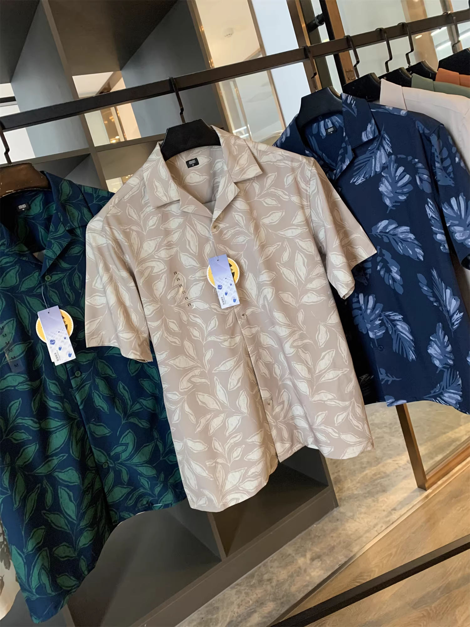 Áo sơ mi cổ Cuba tay ngắn phong cách Don Quixote U+! UPF50+! Thoáng khí và thân thiện với da, kiểu dáng thời trang dành cho cặp đôi.