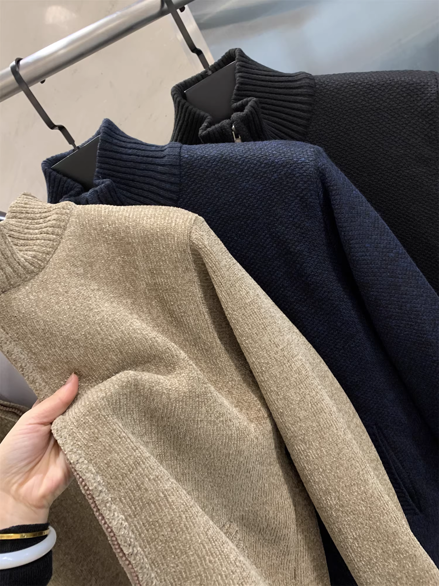 Don Quixote đặt hàng trực tuyến! Chất liệu nhung! Áo khoác len dệt kim cổ đứng dày dặn, ấm áp mùa thu đông, màu trơn dành cho nam.