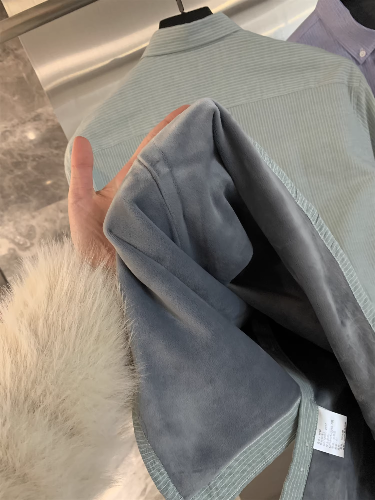 Áo sơ mi nam Don Quixote ODM, sản phẩm độc quyền! Mặc liền, đã giặt sạch! Áo sơ mi dài tay kẻ sọc, lót lông cừu, dày dặn, cổ trụ, thời trang mùa thu đông.