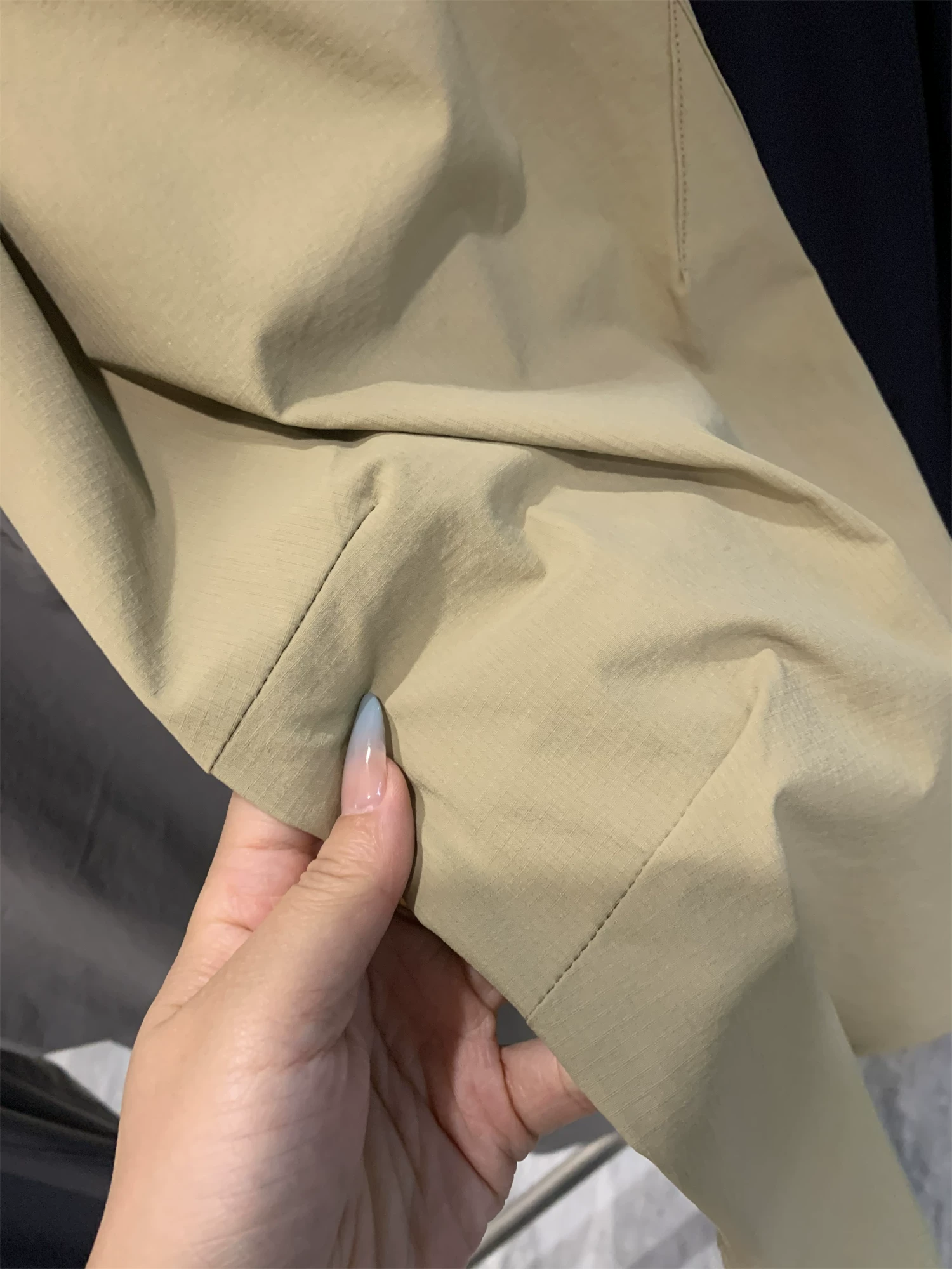 Dòng sản phẩm Don Quixote Outdoor Functional! Thiết kế may ba chiều! Quần âu ống đứng nhẹ, nhanh khô, thoáng khí, thích hợp cho mùa xuân và mùa hè.