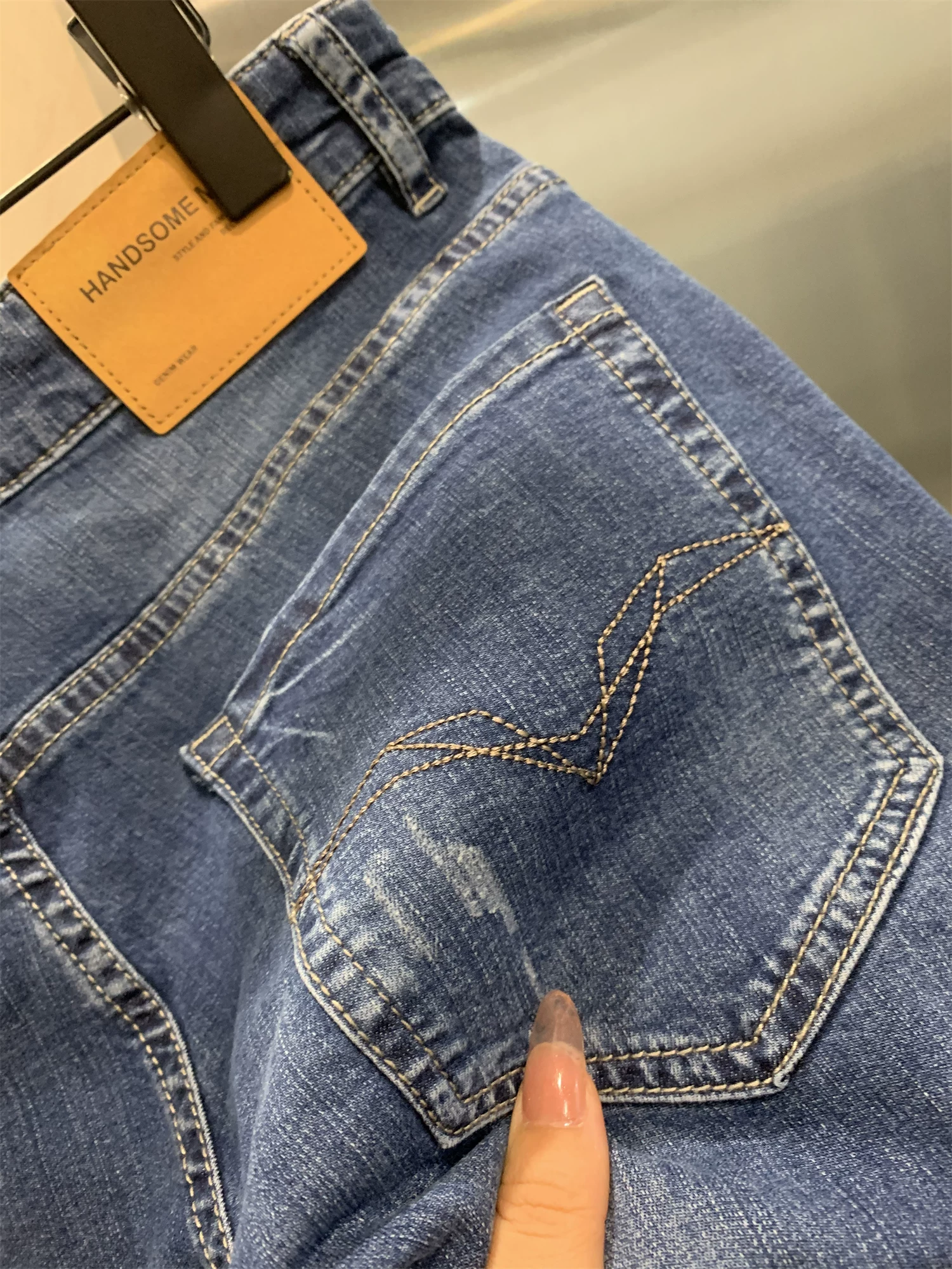 Don Quixote Cool Series! Chất liệu cotton và spandex! Quần jean ống thẳng nam, chất liệu cotton và spandex, kiểu dáng mùa xuân hè, màu đã phai.