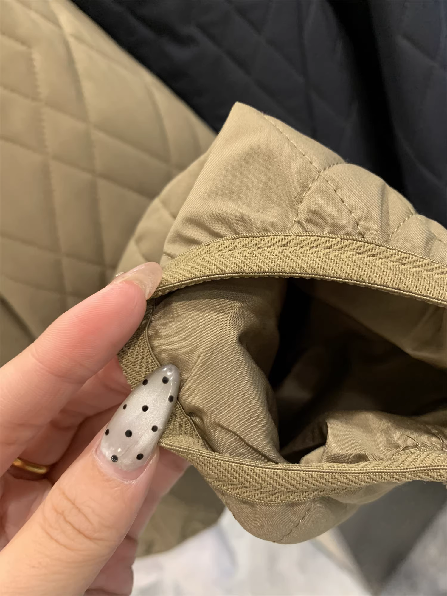 Áo khoác cotton cổ đứng may chần hình thoi mùa thu đông! Áo khoác Don Quixote giảm giá! Áo khoác bông lót len cừu!