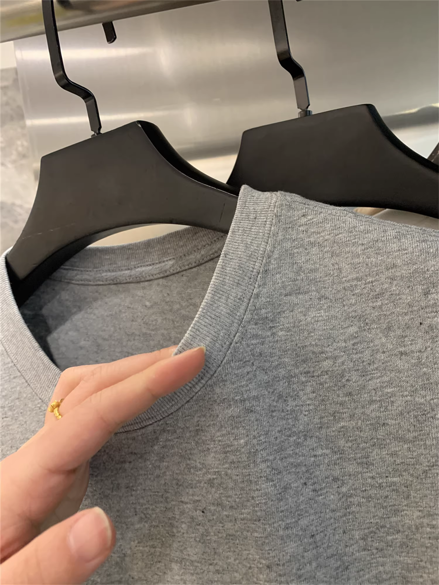 Don Quixote chất liệu cotton Xinjiang chải kỹ nặng 300g! Áo thun nam mùa hè màu trơn cổ tròn có túi tay ngắn hợp thời trang