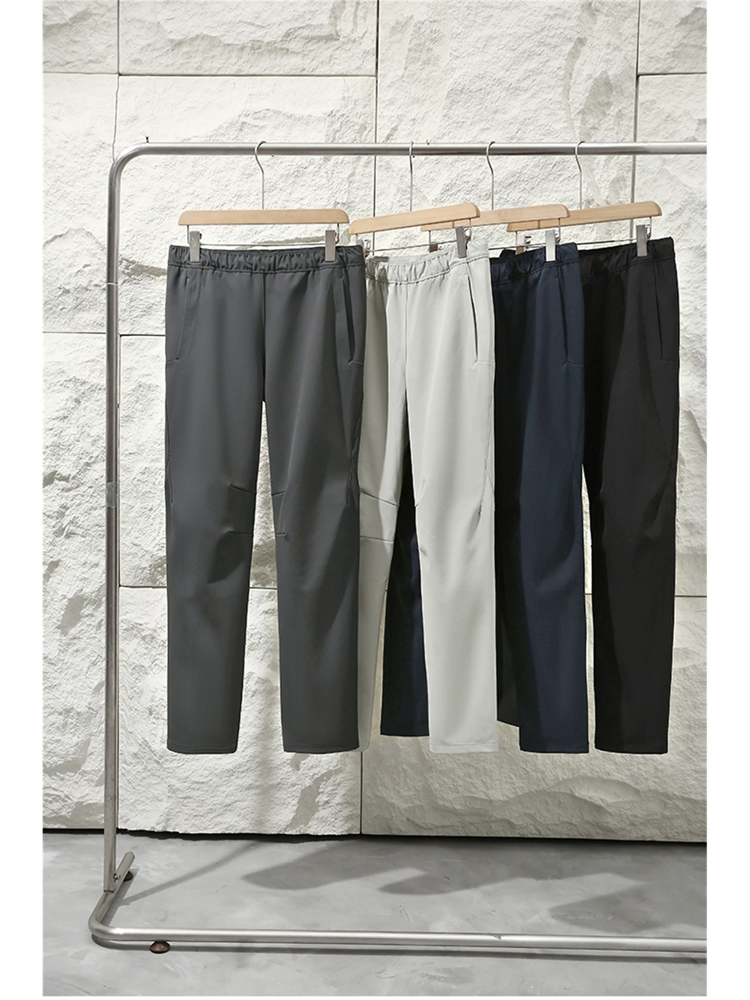 Don Quixote Ý Rio Johnson! Quần dài có lót lông cừu chống gió ngoài trời ấm áp 3D được thiết kế riêng