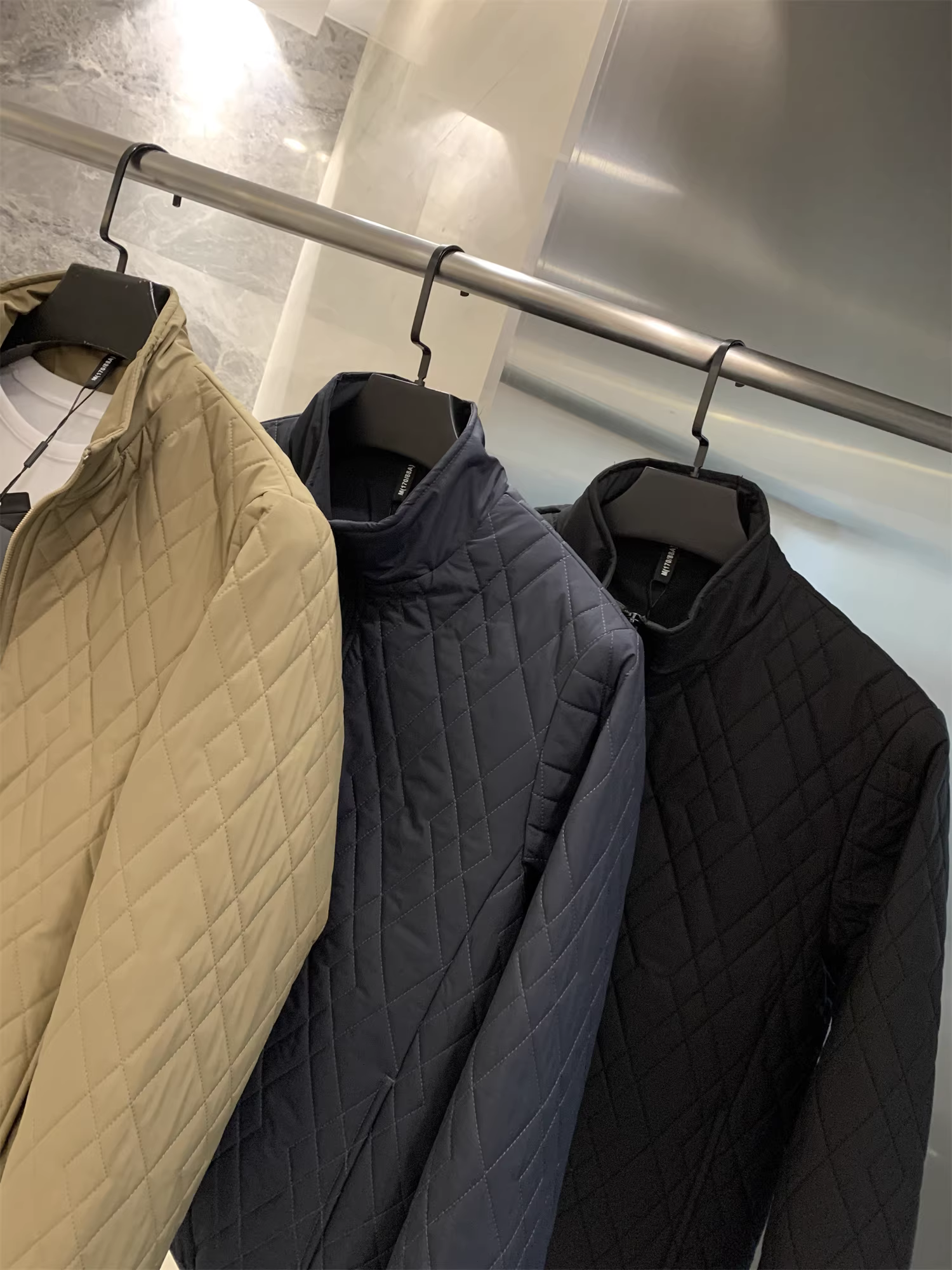 Áo khoác cotton cổ đứng may chần hình thoi mùa thu đông! Áo khoác Don Quixote giảm giá! Áo khoác bông lót len cừu!