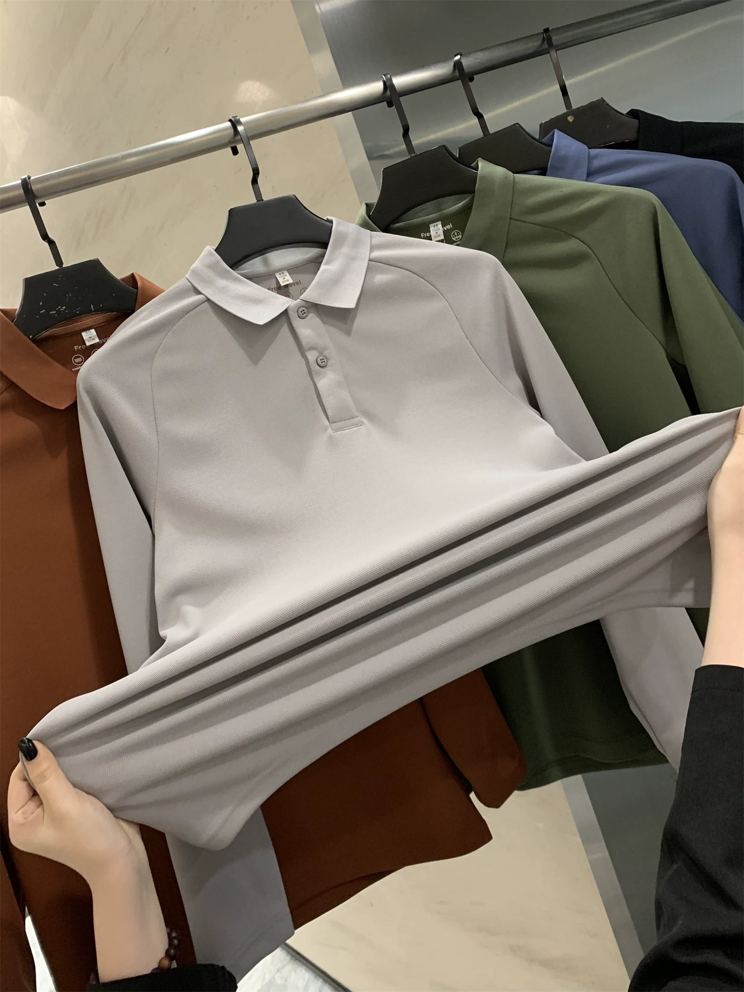 Don Quixote Giải trí ngoài trời! Thiết kế 3D! Áo Polo nam tay dài màu trơn chất liệu thun co giãn cao, thích hợp cho mùa xuân và mùa thu