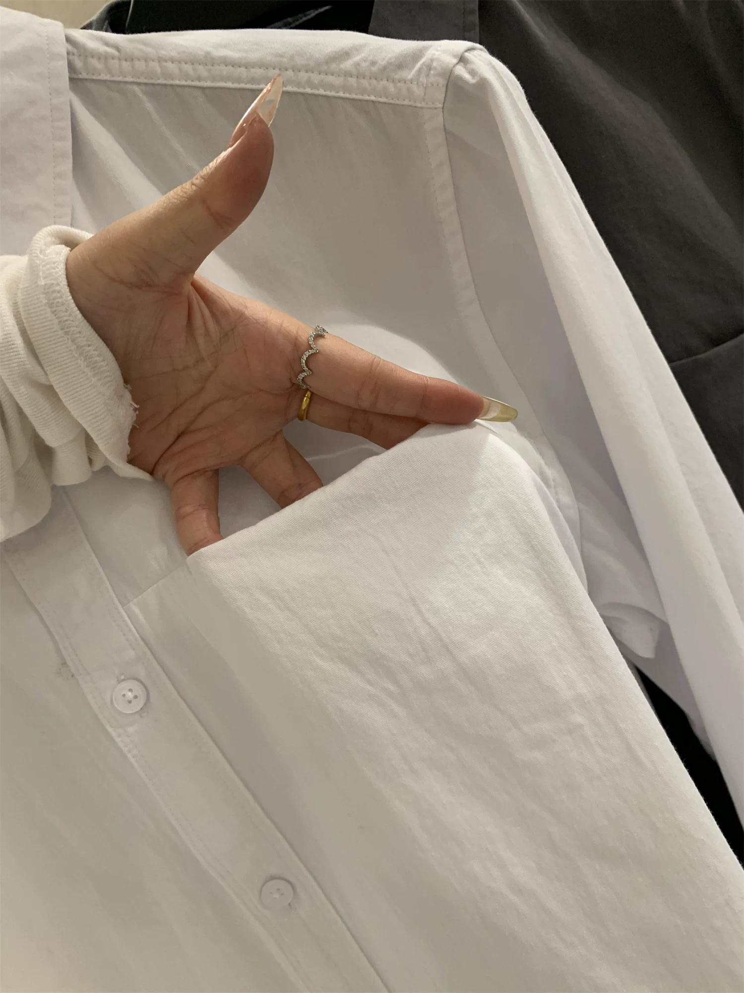 Don Quixote trông rất tuyệt! 100% cotton! Áo sơ mi nam dài tay mùa xuân hè mềm mại, thoải mái, thoáng khí, kiểu dáng thời trang.