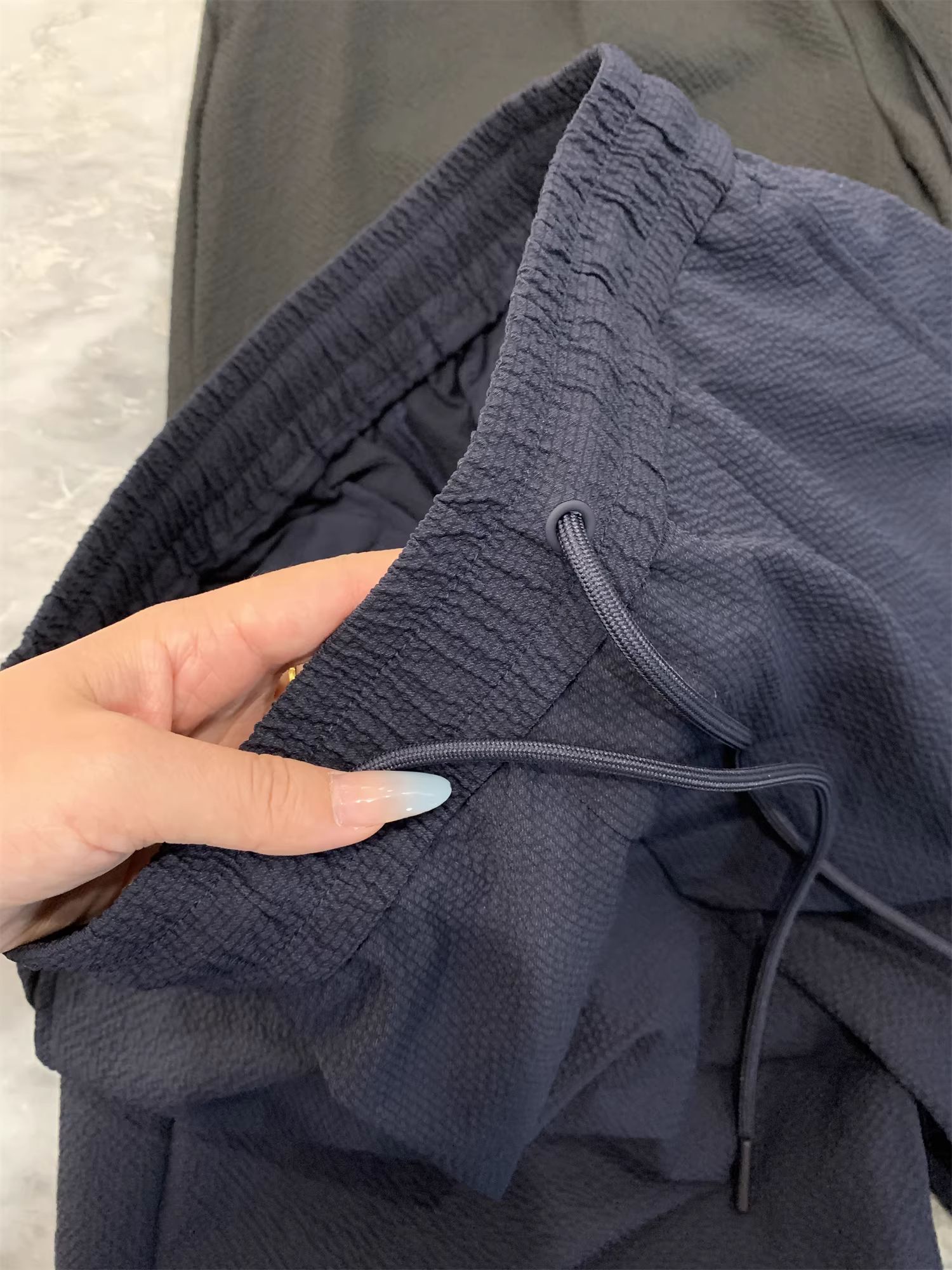 Thương hiệu Nhật Bản Don Quixote! Kết cấu vải gạc bong bóng mát mẻ và thoáng khí! Quần short thể thao mùa hè dành cho nam giới