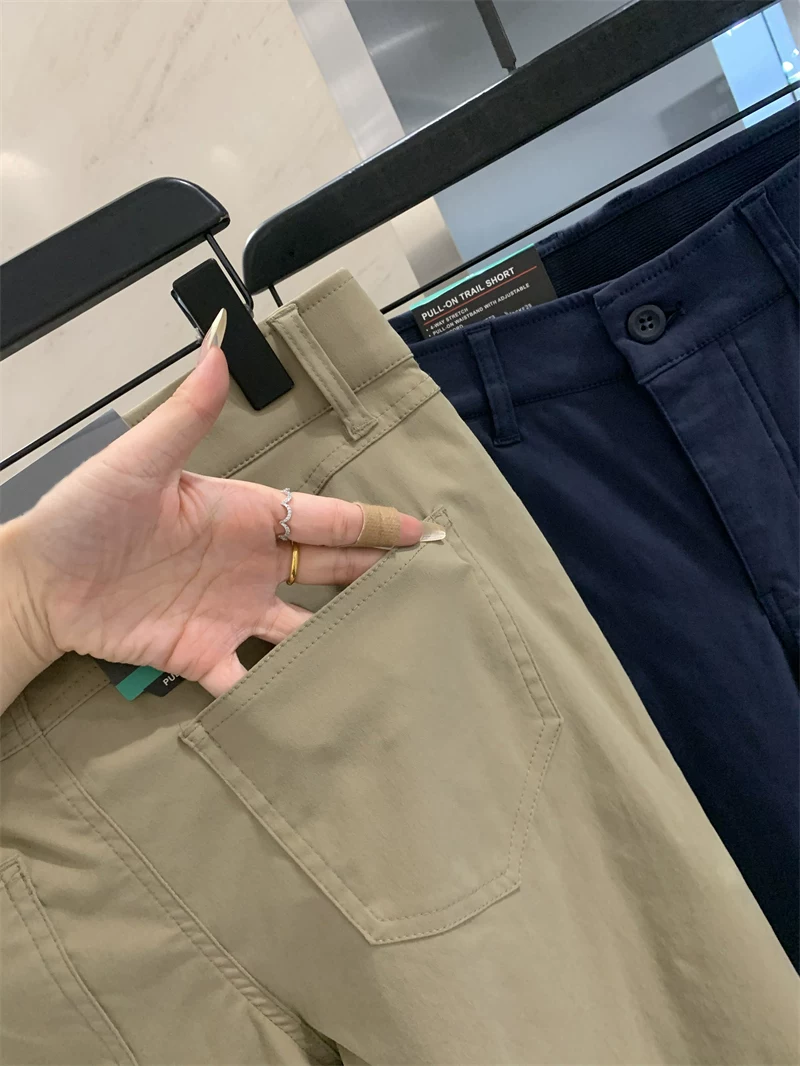 Don Quixote, một sản phẩm chính hãng! Chính hãng! Quần âu nam đa năng, kiểu dáng thẳng, chất liệu thoải mái, thích hợp cho hoạt động ngoài trời.