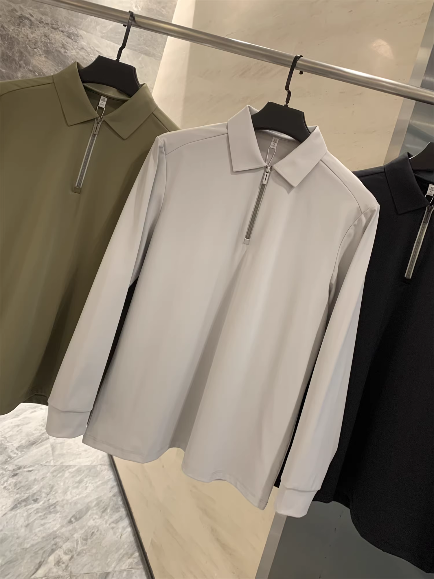 Dòng sản phẩm Don Quixote Light Luxury Business! Áo len lông cừu Ollie ấm áp! Áo polo dài tay dành cho nam, thích hợp cho thể thao và giải trí ngoài trời.