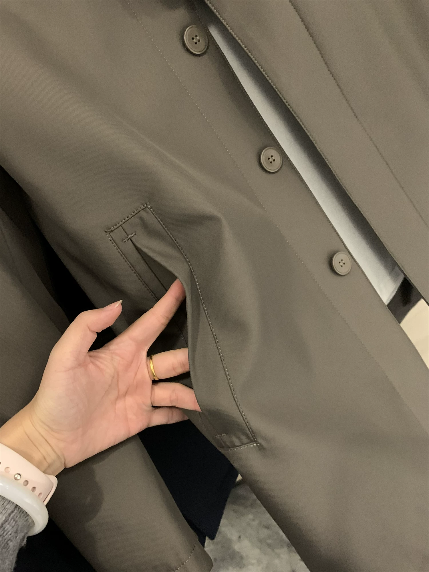 Don Quixote Dòng sản phẩm cao cấp! Có thể tháo rời lớp lót! Áo khoác dài có ve áo dành cho nam giới mùa thu.