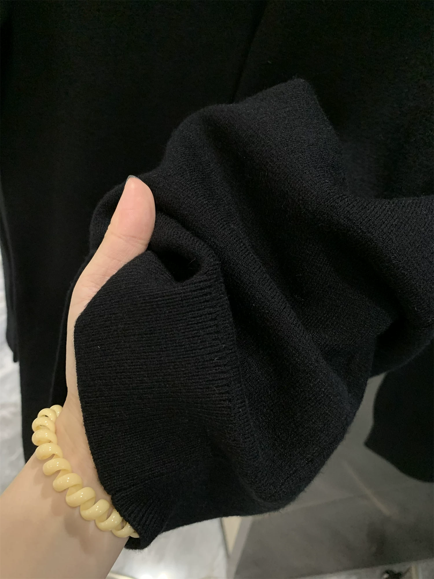 Don Quixote, những món đồ tuyệt vời từ biển! Áo len dệt kim thông thường dành cho nam, phối màu và trang trí, thân thiện với làn da, ấm áp, đa năng.