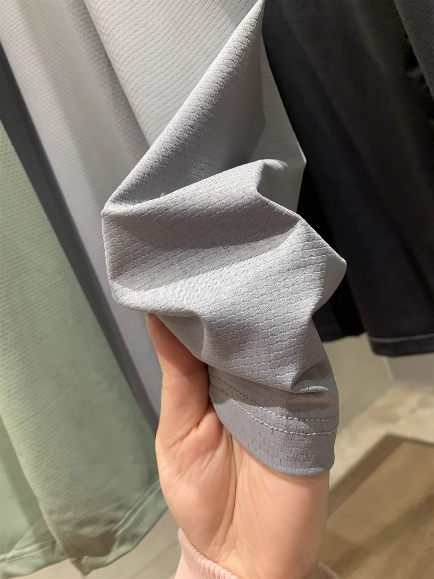 Chuỗi chương trình chạy bộ Don Quixote RUN! Nhanh khô và thoáng khí khi ở ngoài trời! Áo thun thể thao dài tay nửa khóa kéo mùa xuân hè dành cho nam