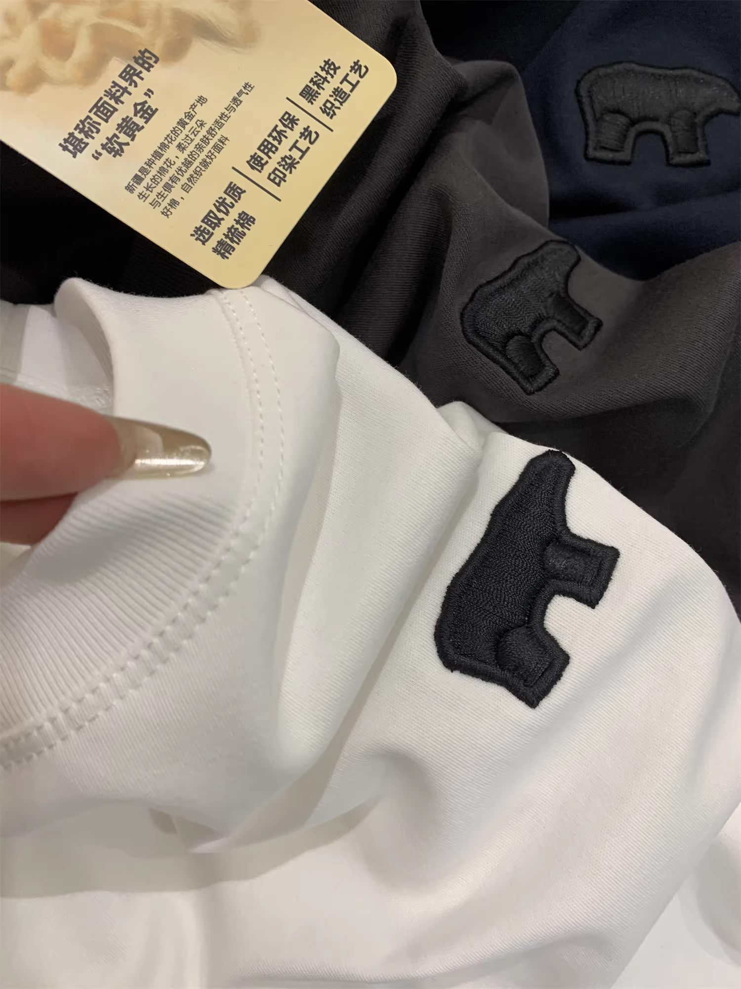 Đơn đặt hàng của công ty Don Quixote ODM! Áo thun nam tay ngắn cổ tròn thêu họa tiết màu trơn đa năng, thân thiện với da, hợp thời trang mùa xuân hè