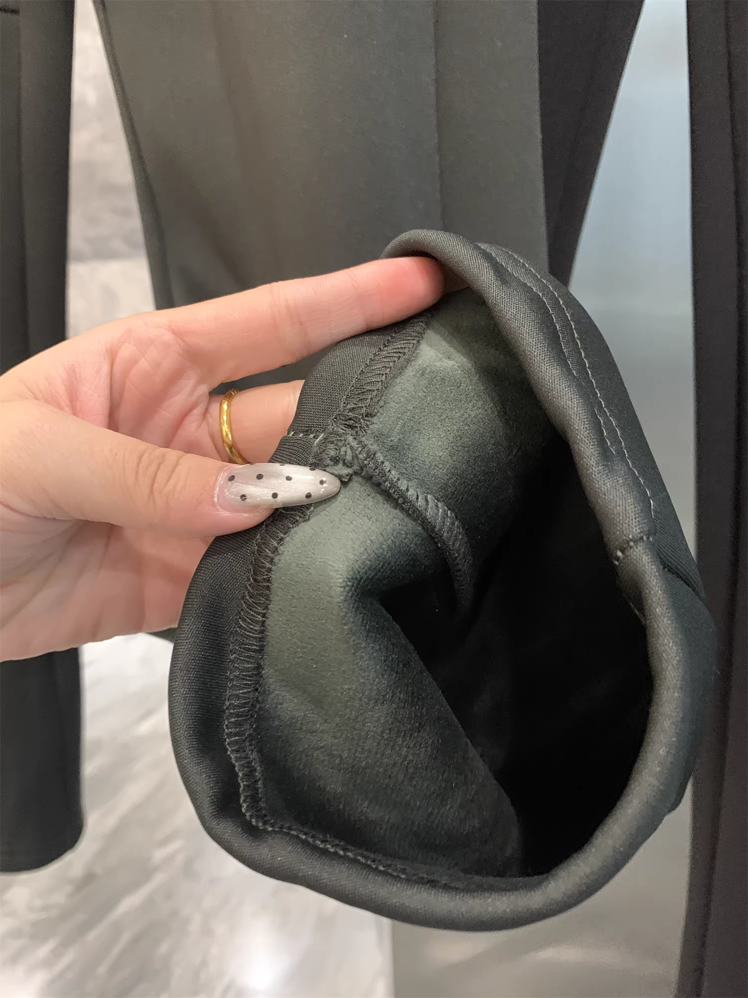 Don Quixote, hãy đi theo phong cách Mỹ! Thiết kế phối màu nổi bật! Quần âu ống đứng nam có lớp lót lông cừu tích hợp, ấm áp.