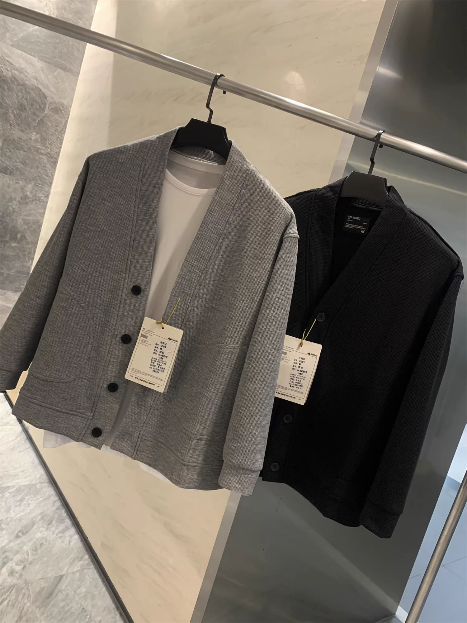 Don Quixote phong cách retro Nhật Bản! Vải waffle 400G! Áo khoác cardigan cổ chữ V đơn giản, giản dị dành cho nam và nữ trong mùa xuân và mùa thu.