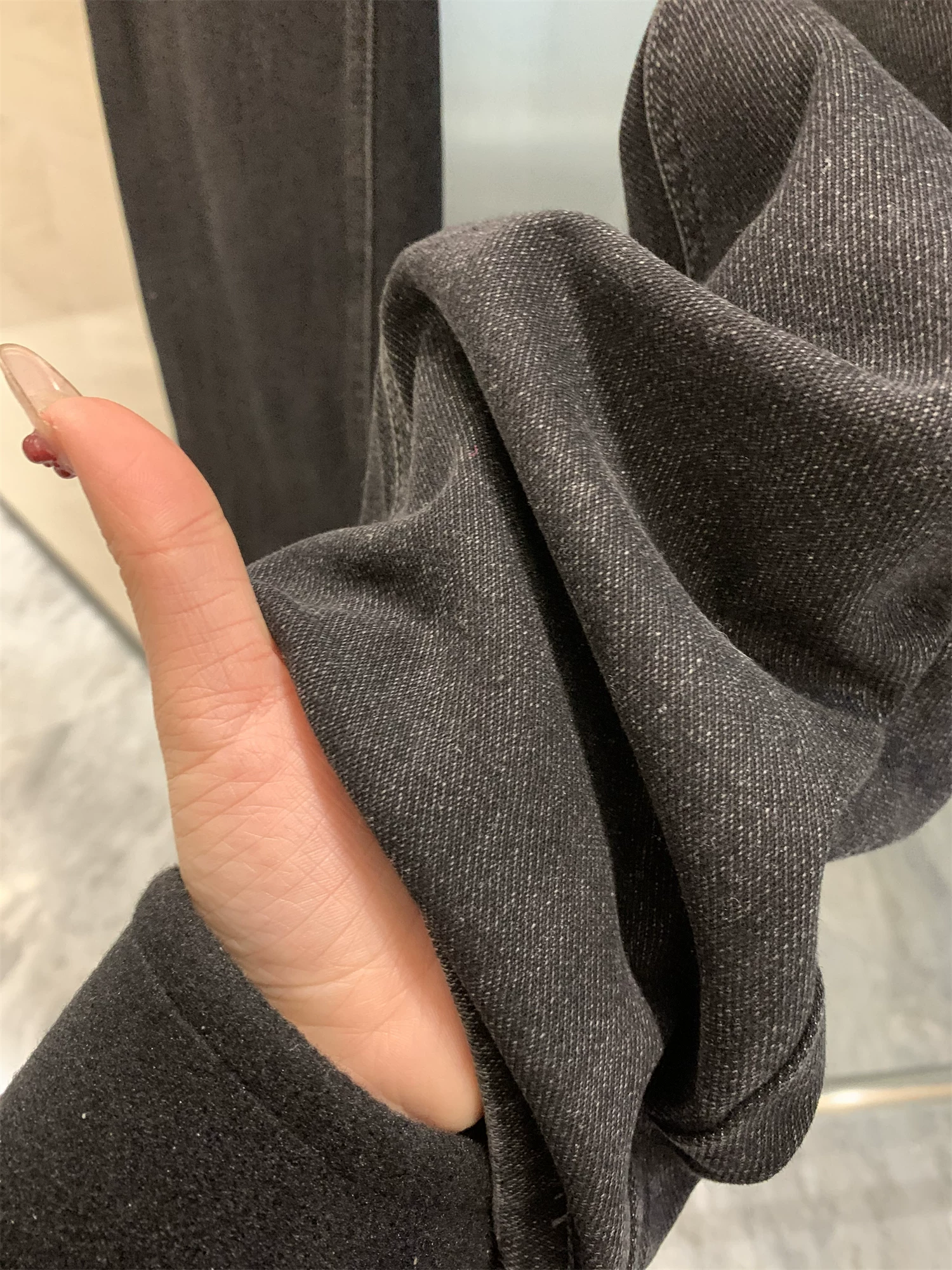 Dòng sản phẩm Don Quixote Deer! Giặt giũ bền bỉ! Quần âu nam dáng thẳng mềm mại, thân thiện với làn da, thích hợp cho mùa xuân và mùa thu.