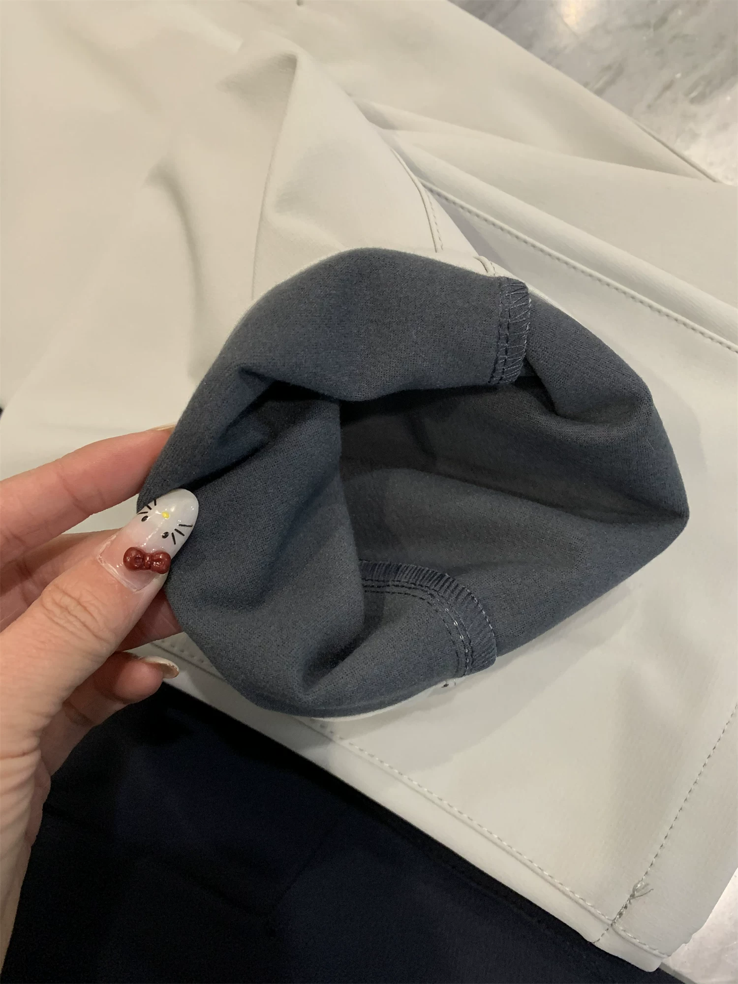 Don Quixote Ý Rio Johnson! Quần dài có lót lông cừu chống gió ngoài trời ấm áp 3D được thiết kế riêng