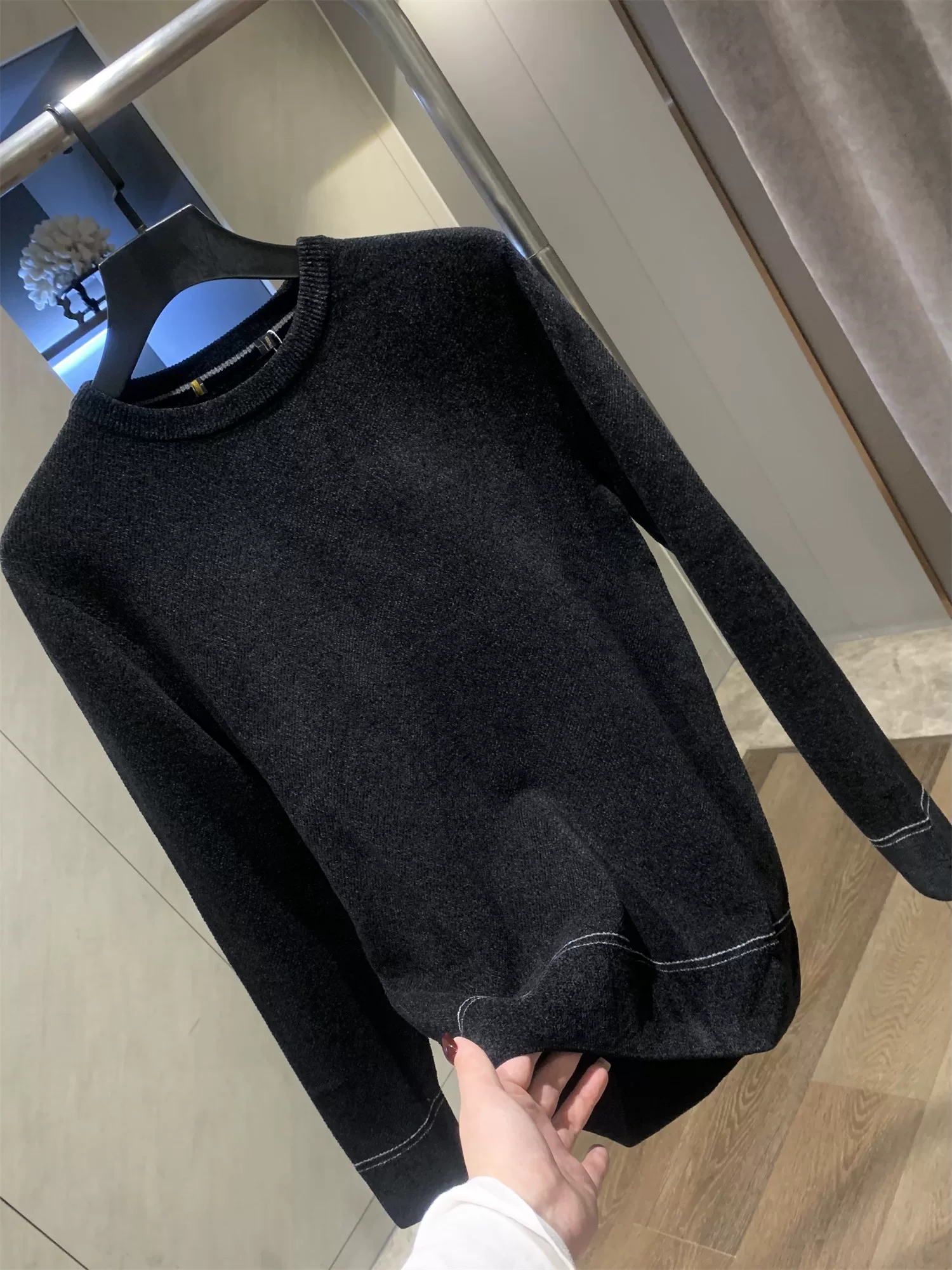 Don Quixote đặc biệt! Giảm giá thanh lý! Áo len dệt kim cổ tròn dài tay mùa đông siêu mềm mại.