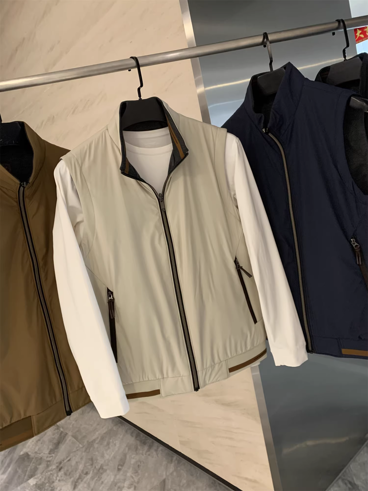 Don Quixote - Phong cách Ý sang trọng nhẹ nhàng! Có thể đảo ngược! Áo ghi-lê mùa thu, cổ đứng, nhẹ, kiểu dáng thường ngày dành cho nam.