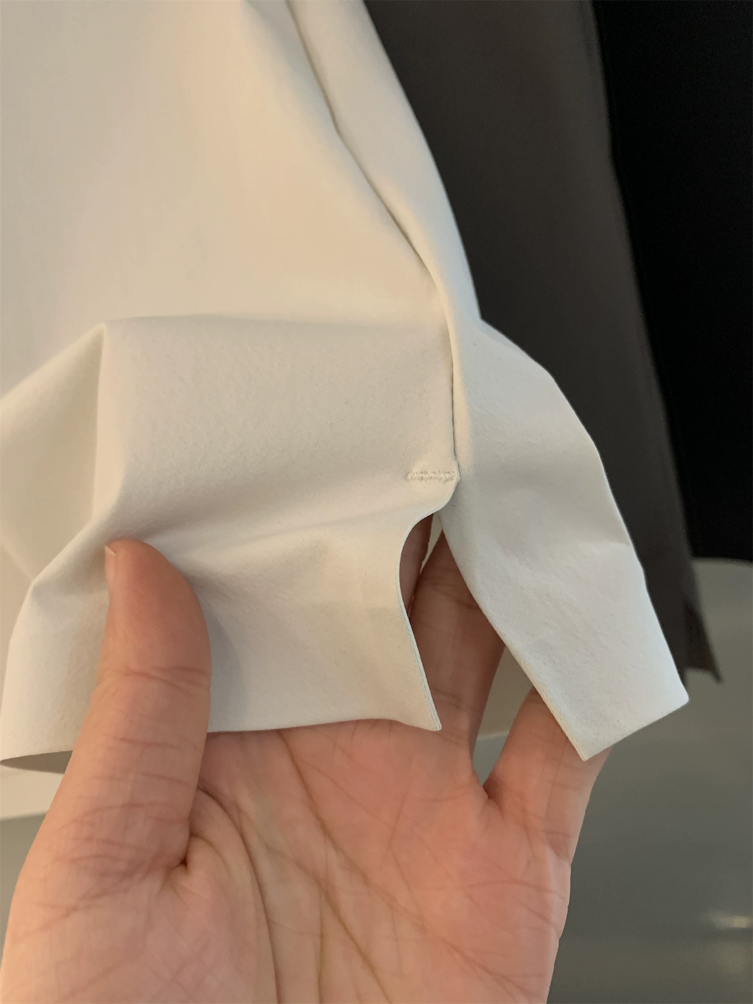 Công nghệ liền mạch Don Quixote! Áo polo nam chất liệu sợi cao cấp, mềm mại như lụa, thoáng mát và thoải mái, kiểu dáng thẳng.