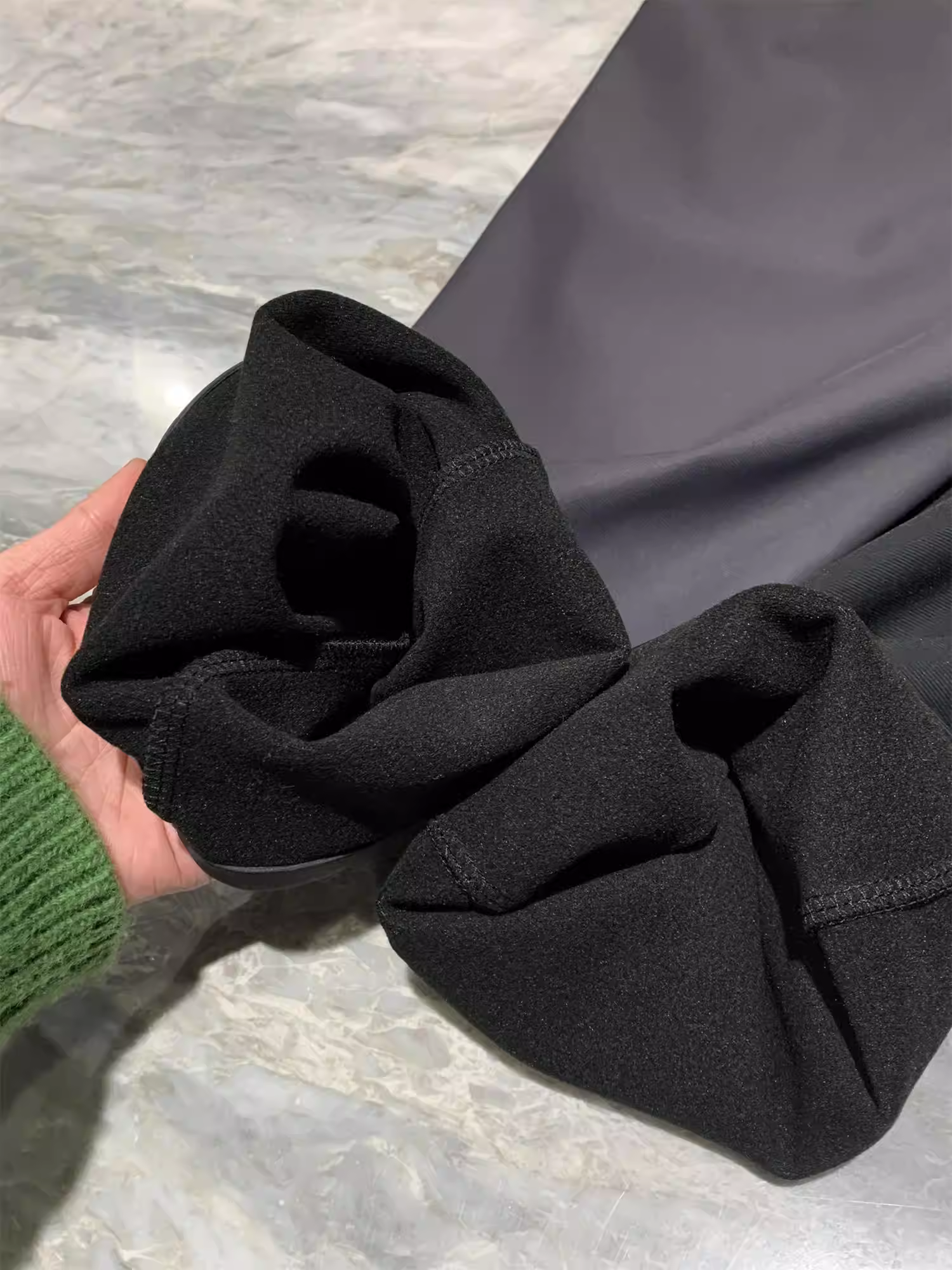 Don Quixote, bền và chống xước! Co giãn bốn chiều! Quần âu nam ống đứng đa năng, lót lông cừu dày dặn, thích hợp cho mùa thu đông.