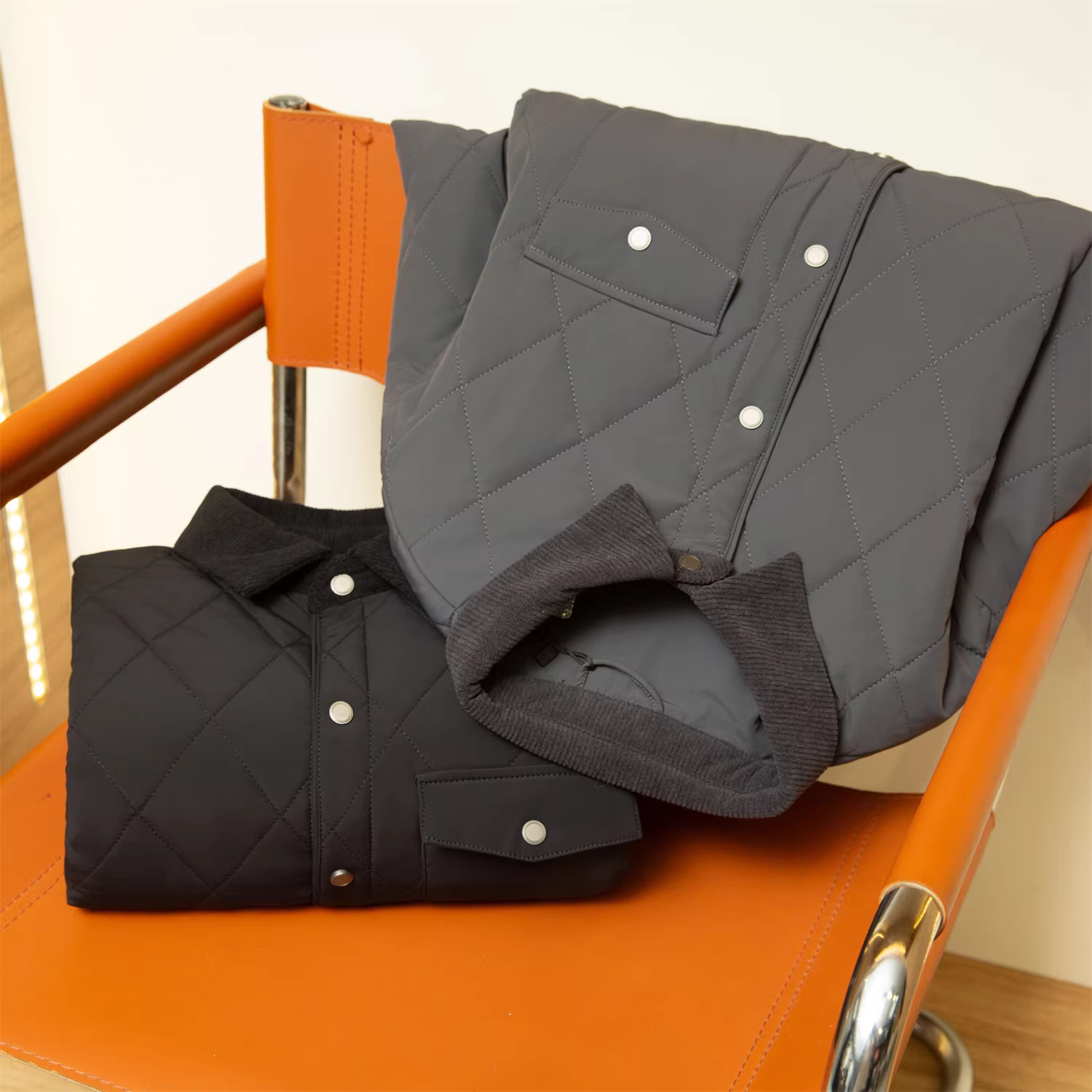 Don Quixote, phong cách tiền bạc cổ điển của Ý! Đường may chần hình thoi! Áo khoác cotton mùa đông dày dặn và ấm áp có cổ áo lật dành cho nam.