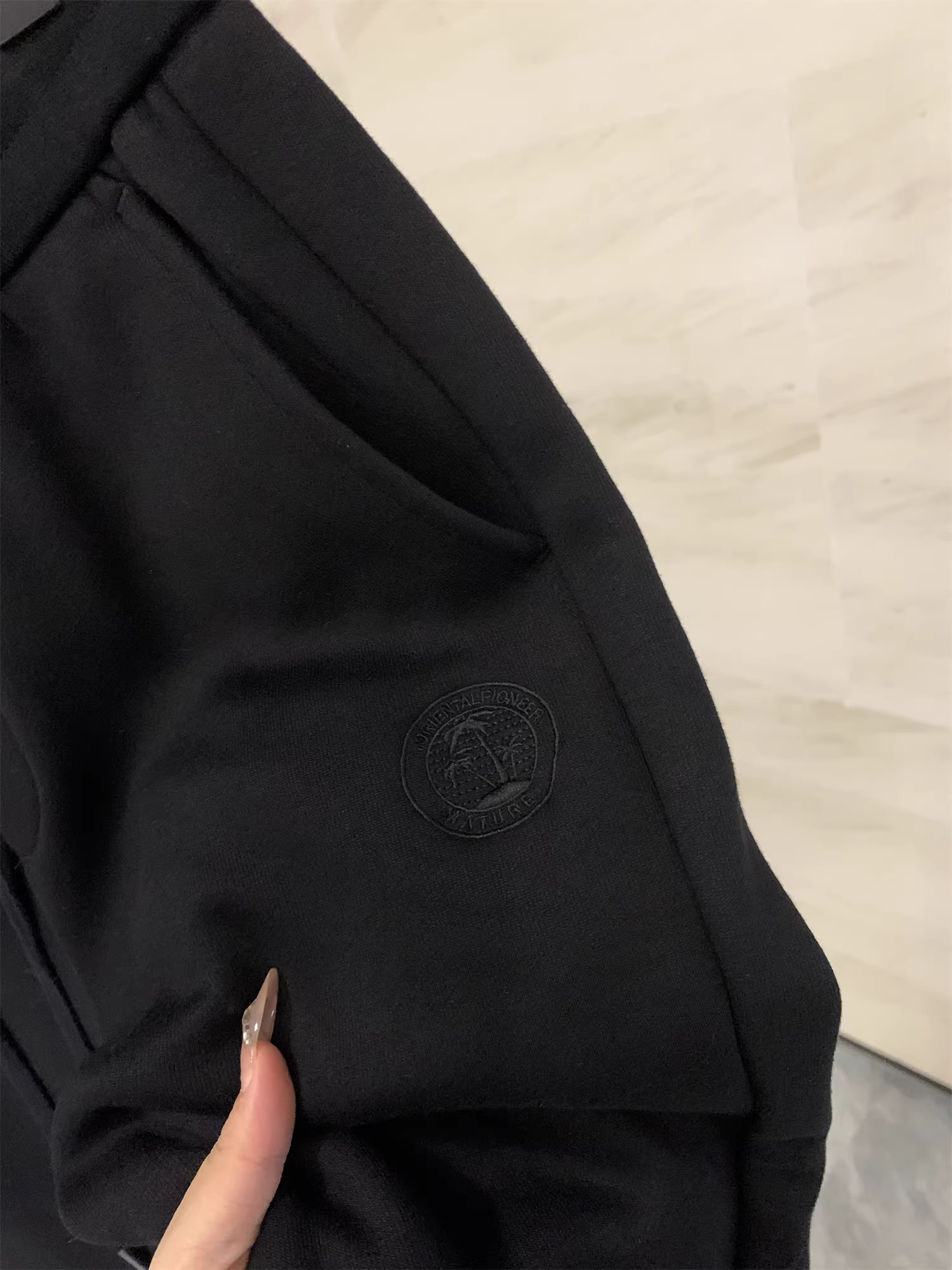 Don Quixote, một chiếc dành cho mùa đông! Có lớp lót lông cừu và dày dặn! Quần âu nam ống đứng lưng thun co giãn, thời trang mùa thu đông.