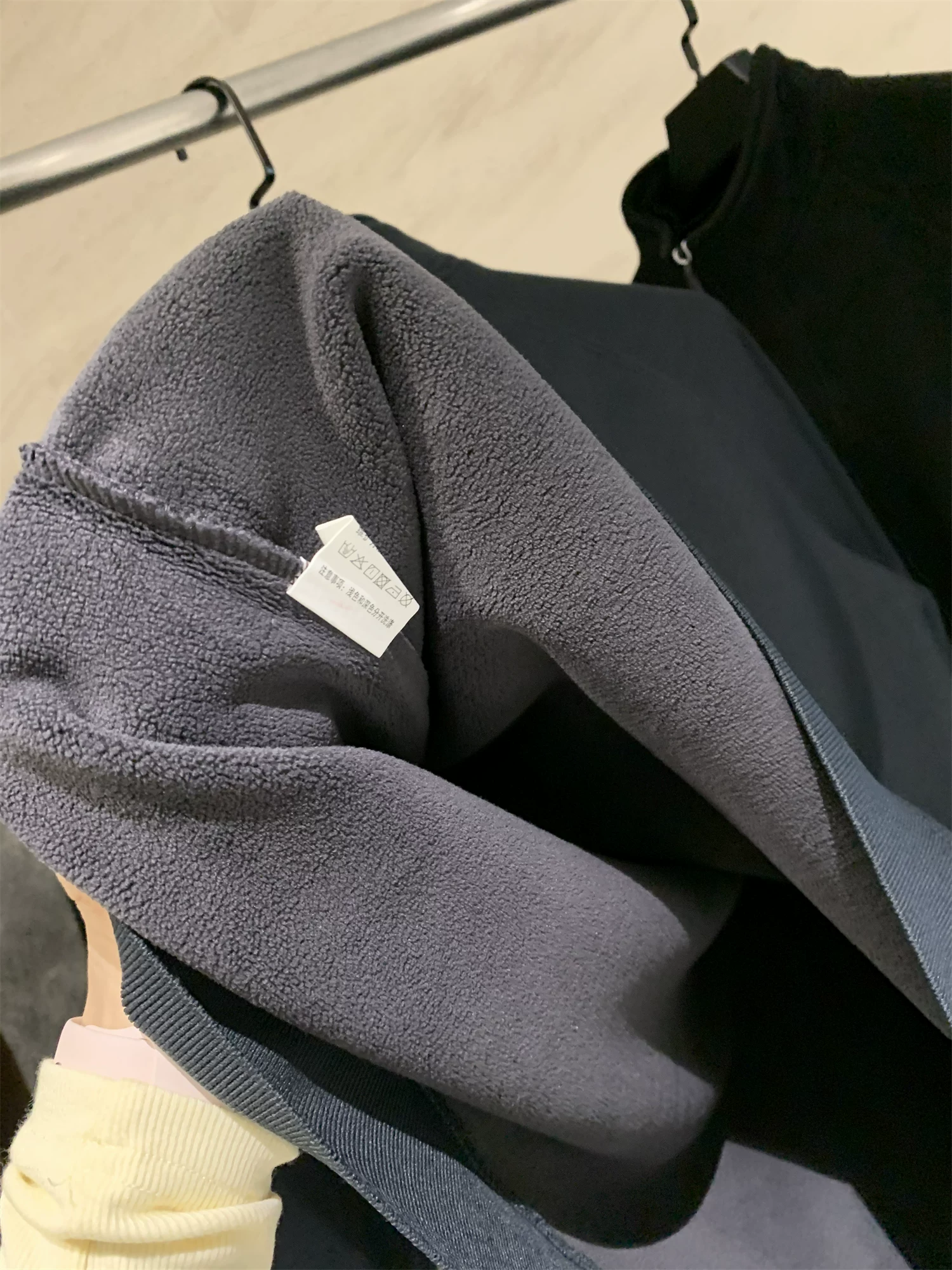 Hỗn hợp len Don Quixote + chất liệu lông cừu tổng hợp của Áo! Áo len lông cừu cổ cao nửa cổ đa năng màu trơn mùa thu đông