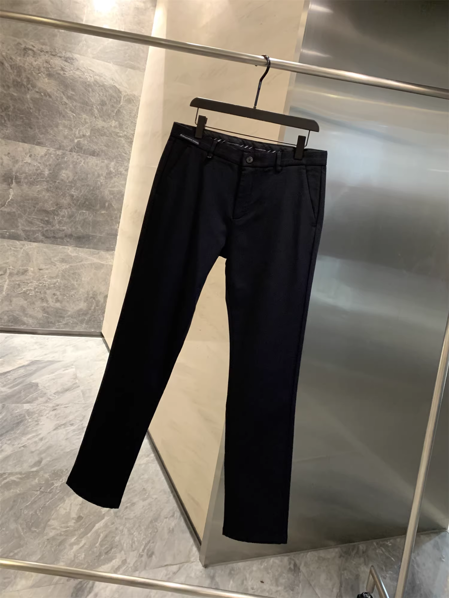 Don Quixote dòng H! Chất liệu pha cashmere! Quần âu nam dáng thẳng, phong cách thường ngày, hợp thời trang mùa thu đông.