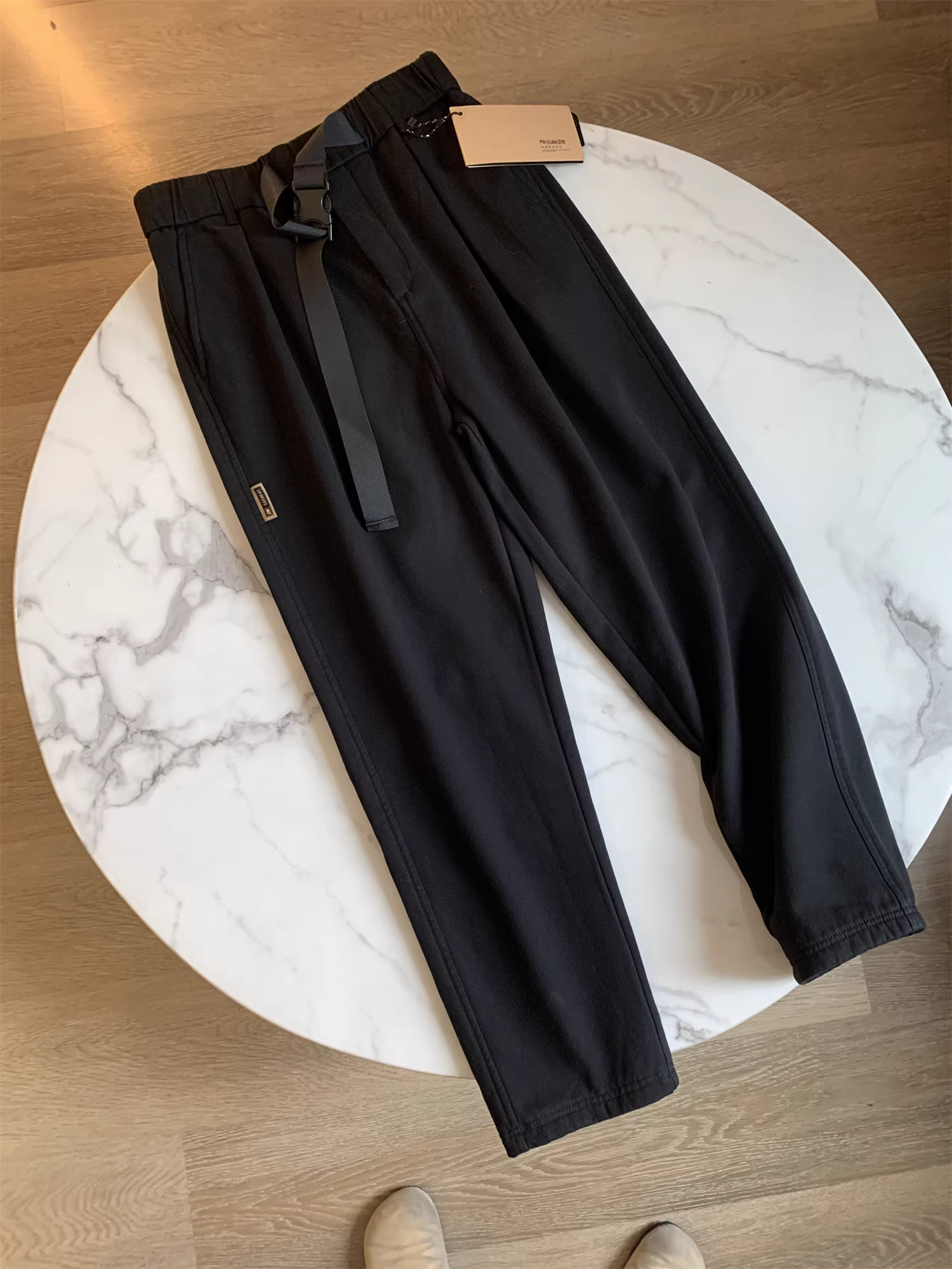 Quần áo bảo hộ lao động kiểu Nhật Don Quixote! Có lớp lót lông cừu và dày dặn! Quần công sở ống đứng co giãn mùa thu đông có dây lưng tích hợp dành cho nam.