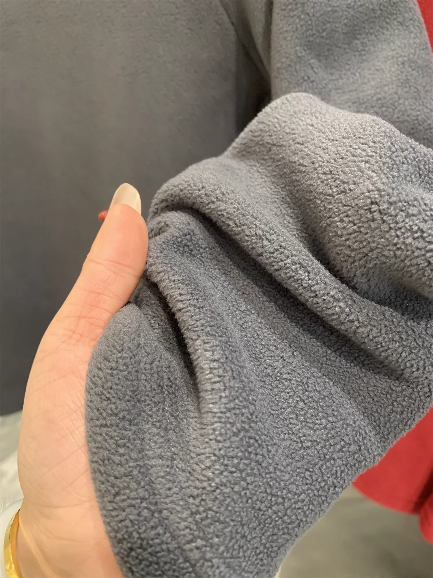 Don Quixote, phong cách châu Âu! Giữ ấm! Áo len nỉ nửa khóa kéo, cổ nửa cao, mặc ngoài trời mùa thu đông.