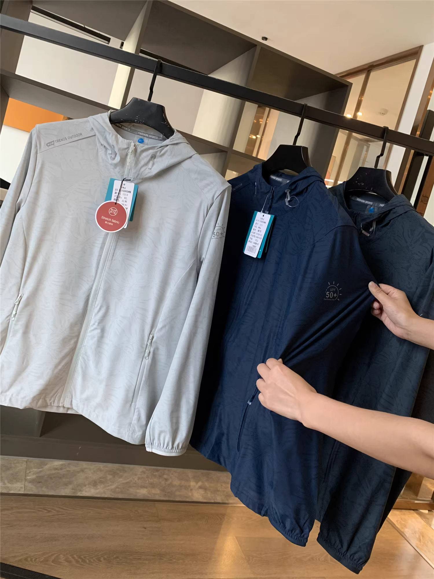 Don Quixote UPF50+~ Dòng quần áo chống nắng! Tủ 599! Áo khoác da có mũ trùm đầu cho nam mùa hè hợp thời trang