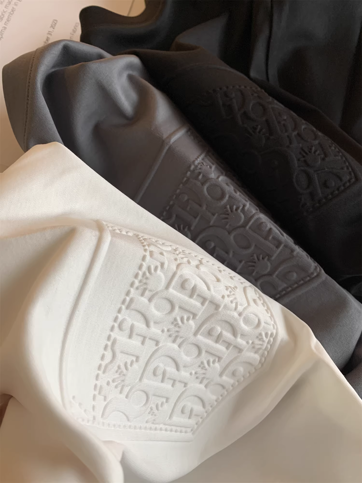 Chất lượng cao cấp như Don Quixote! Chất liệu cotton P được xử lý bằng amoniac lỏng nhập khẩu! Áo thun nam tay ngắn cổ tròn màu trơn cao cấp.