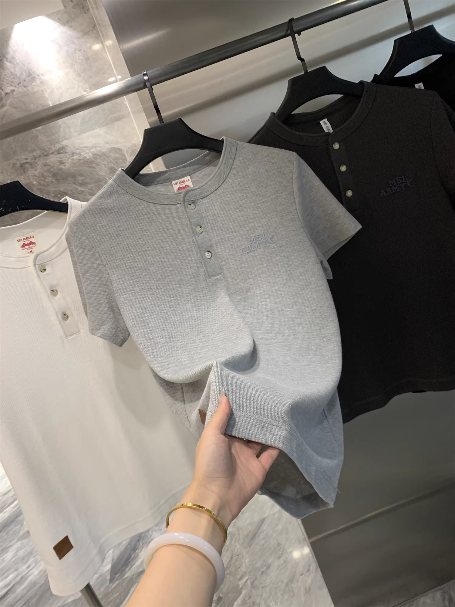 Áo thun nam cổ Henry kiểu retro, chất liệu vải waffle dệt kim Don Quixote! Mặc sẵn, giặt máy được! Thời trang.