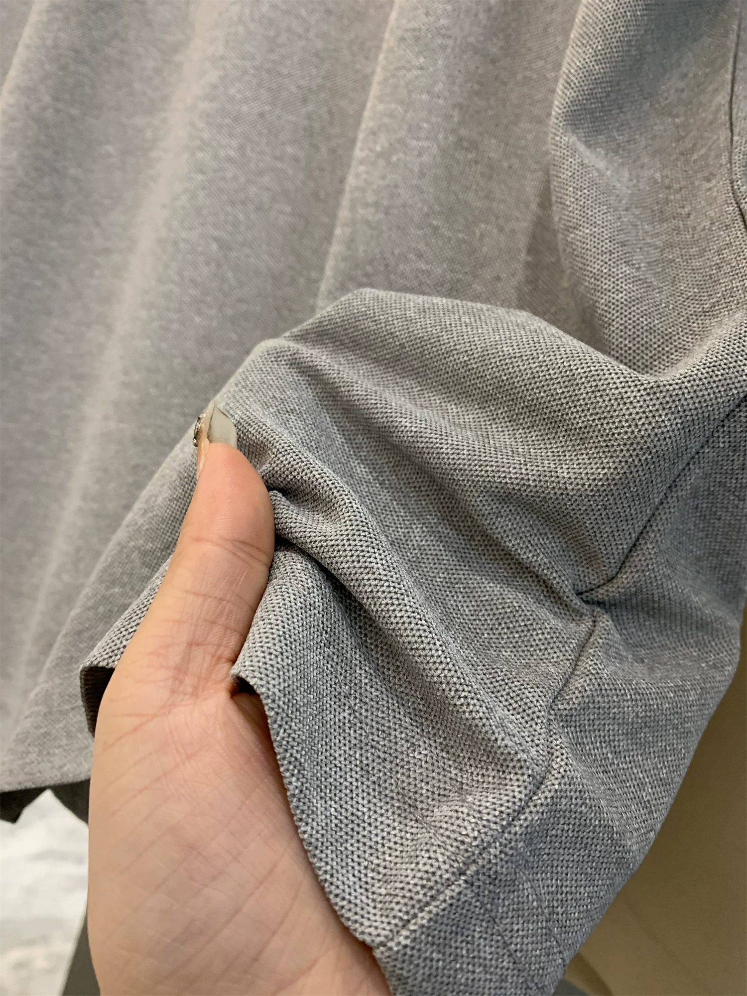 Don Quixote cung cấp vải chống thấm 100%! Áo polo ngắn tay đa năng, chất liệu satin thể thao, kiểu dáng mùa hè dành cho nam.