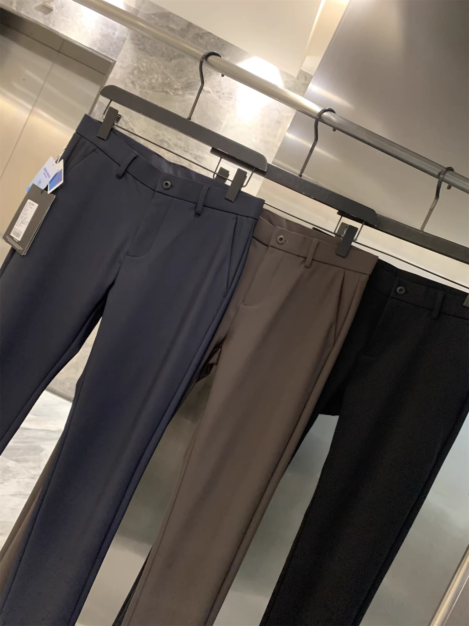 Công nghệ đen bốn lớp chống thấm Don Quixote! Quần dài thẳng chất liệu mềm mại, co giãn cao, kiểu dáng suôn, mặc được cả mùa xuân và mùa thu