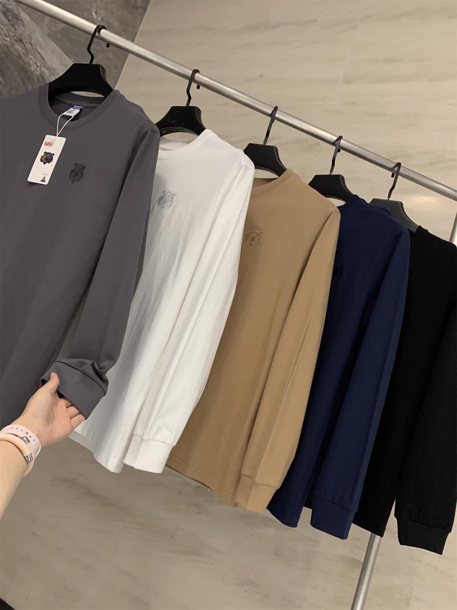 Thêu đầu hổ công nghiệp nặng Don Quixote! Cotton chải kỹ! Áo thun cổ tròn màu trơn mùa thu dành cho nam.