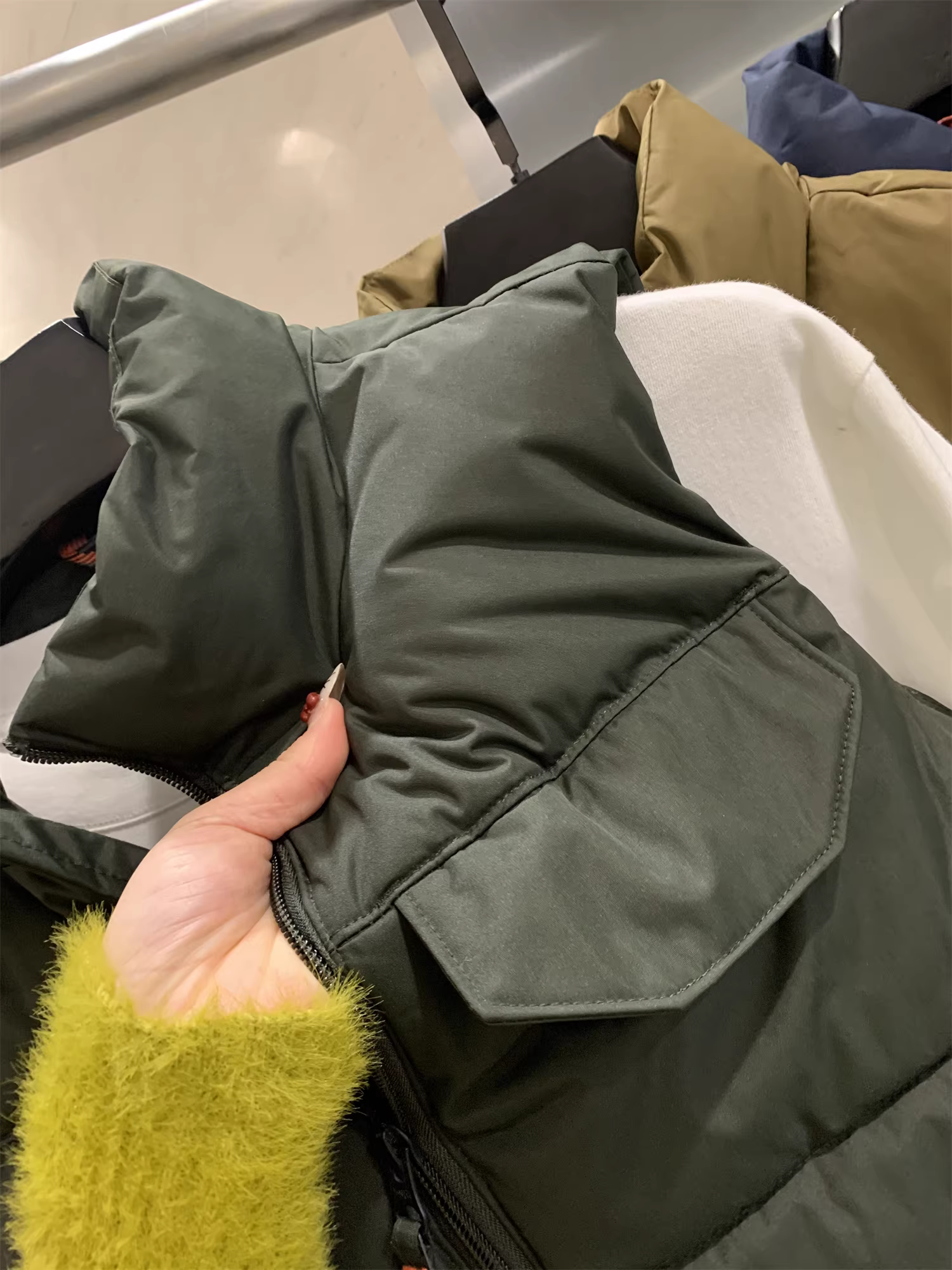 Don Quixote đến Hàn Quốc! Áo khoác vest cotton cổ đứng dày dặn, ấm áp, phong cách thường ngày, thích hợp cho mùa đông, dành cho nam và nữ.