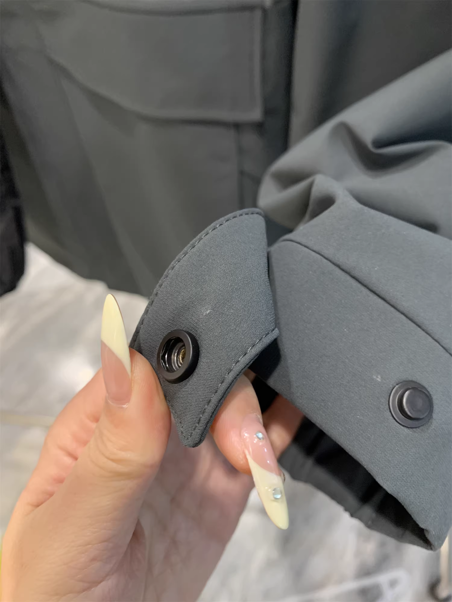 Don Quixote 3 trong 1! Áo khoác lông vũ có lớp lót lông vịt 90% có thể tháo rời! Áo khoác lông vũ có mũ trùm đầu phối màu mùa đông dành cho nam.