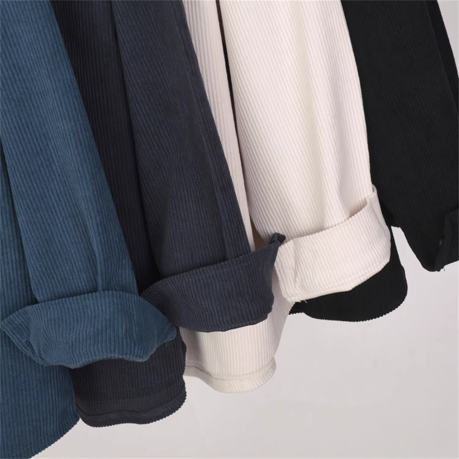 Don Quixote là một hạng nặng của Mỹ! Mới, tinh tế và thân thiện với làn da! Áo sơ mi dài tay bằng vải nhung đa năng thời trang mùa thu dành cho nam giới.