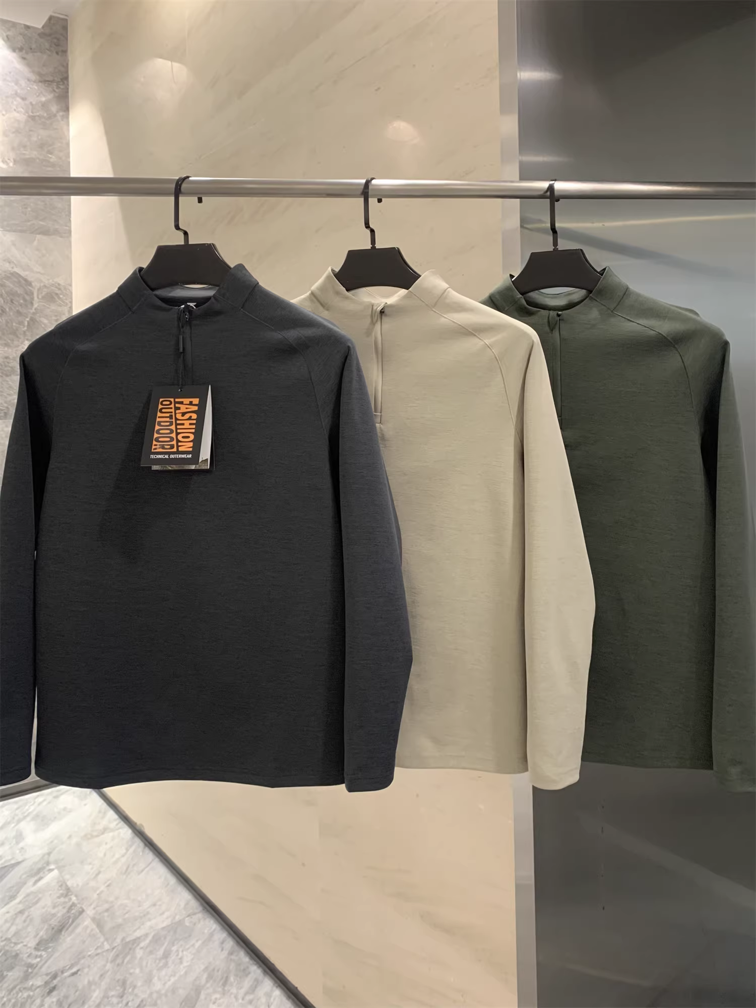 Chức năng sử dụng ngoài trời của Don Quixote! Lớp không khí đàn hồi thoáng khí! Xu hướng áo len cổ đứng nửa cổ dành cho nam mùa thu.