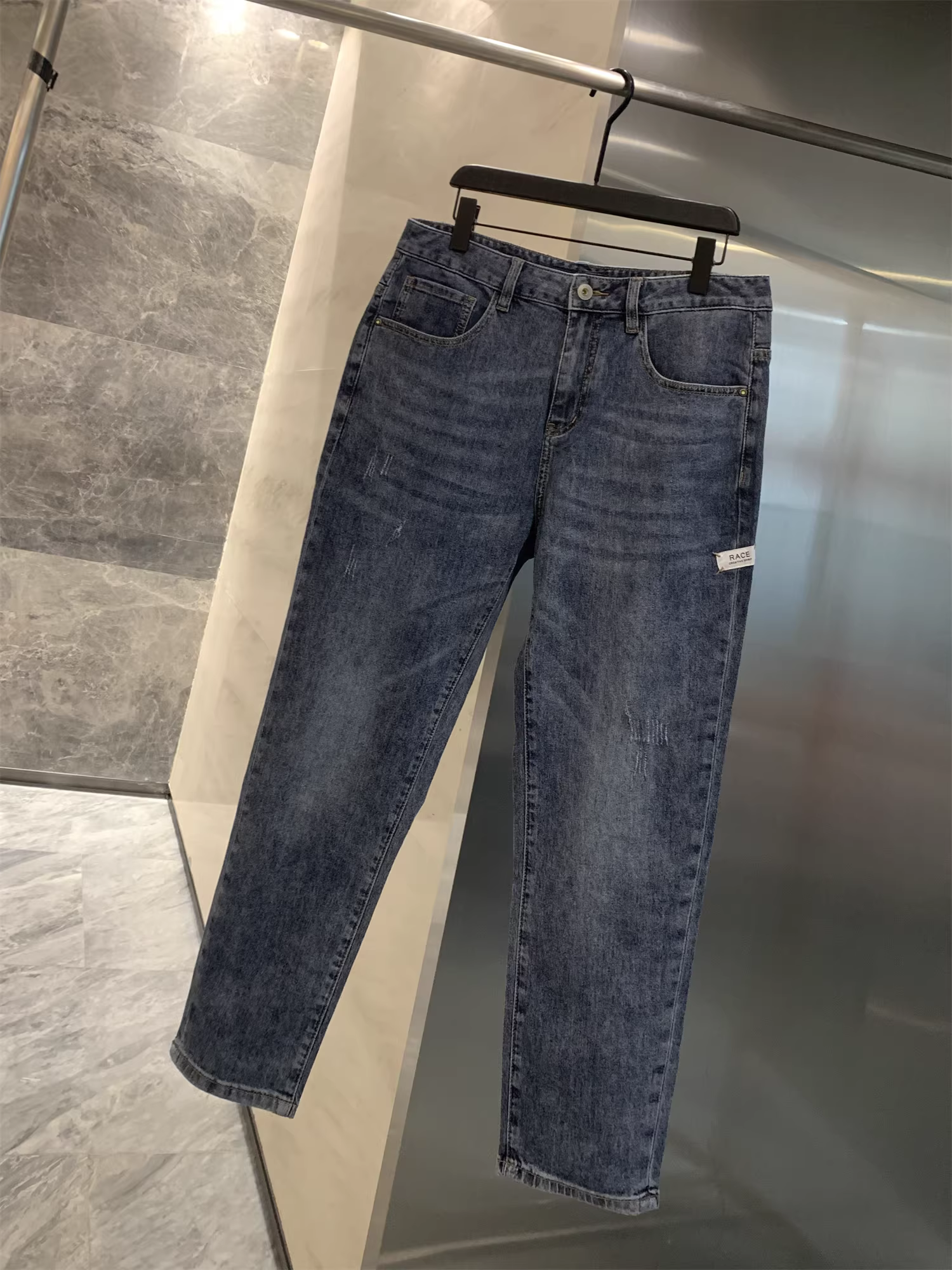 Quần jean nam dáng lửng chất liệu vải mềm mại, dệt thủ công, đa năng, kiểu dáng Don Quixote Heavy Wash!